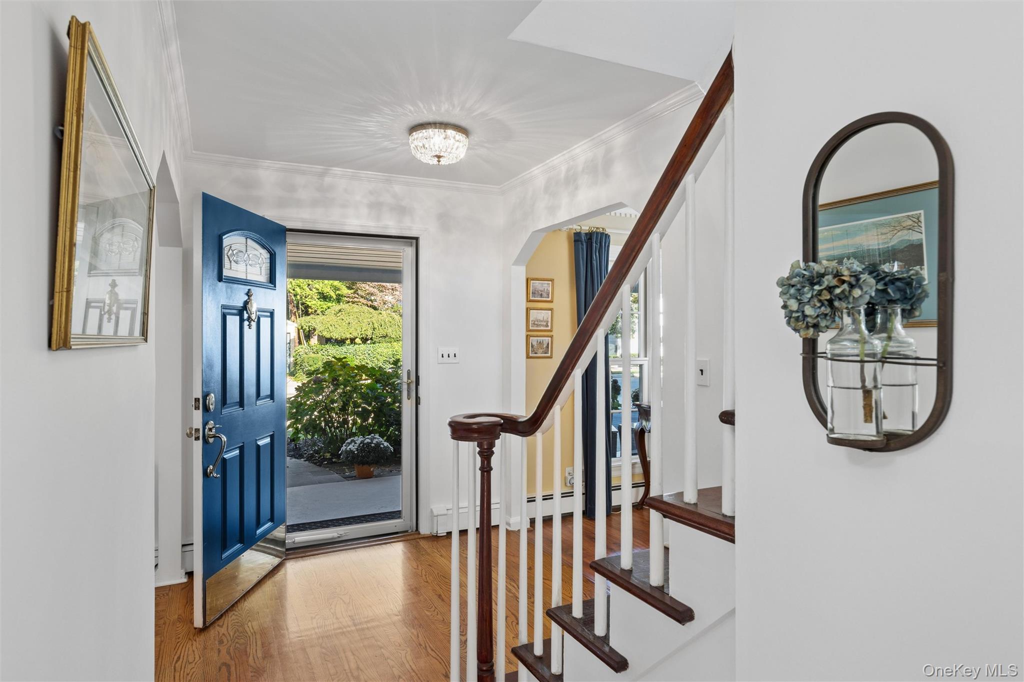 6 6th Place Property Photo 5