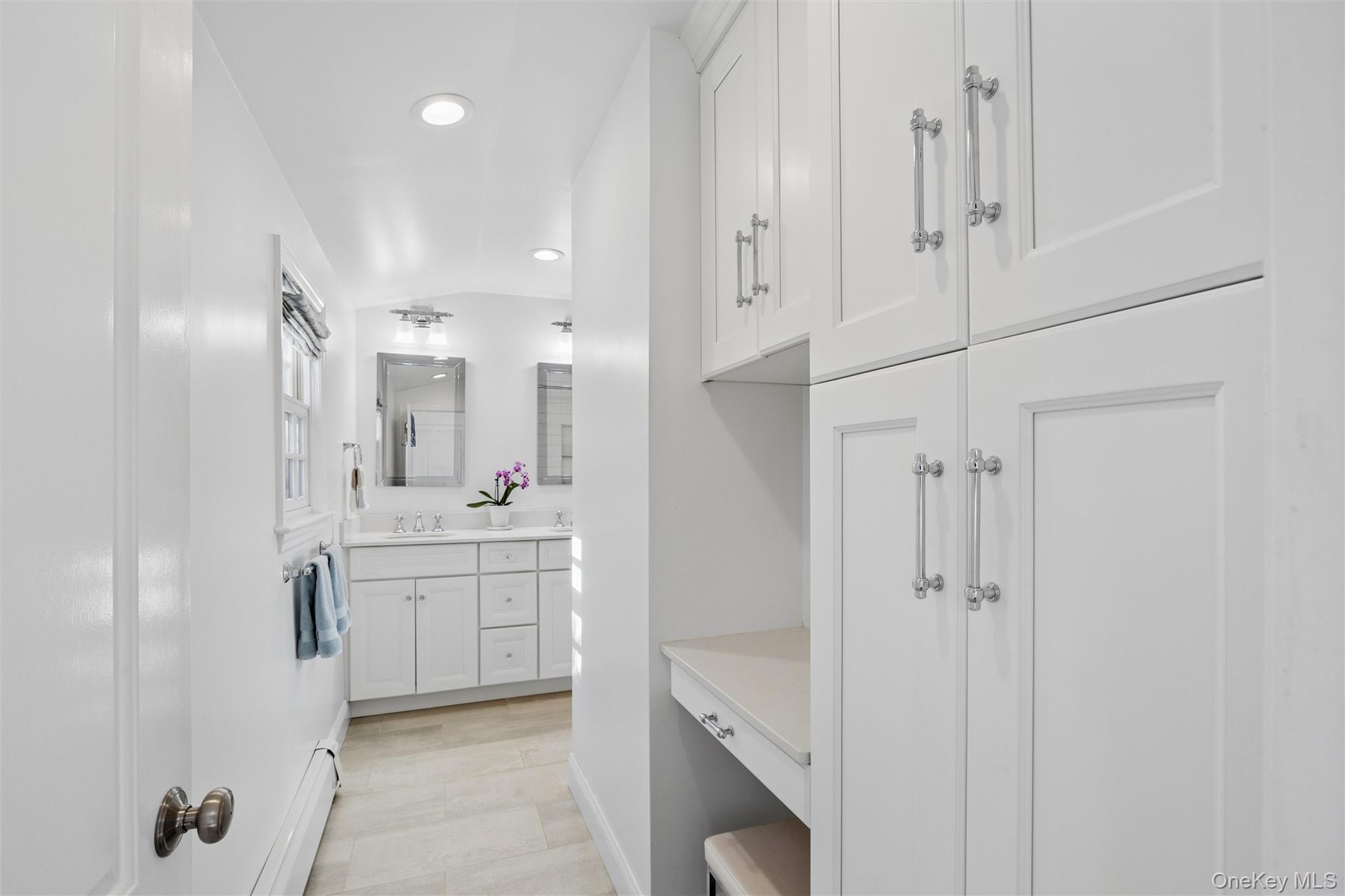 6 6th Place Property Photo 25