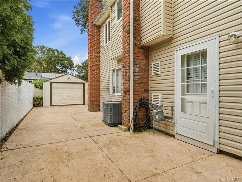 75 Lexington Road Property Photo 37