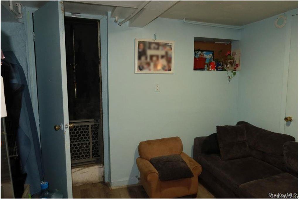 257 Lincoln Avenue Property Photo 16