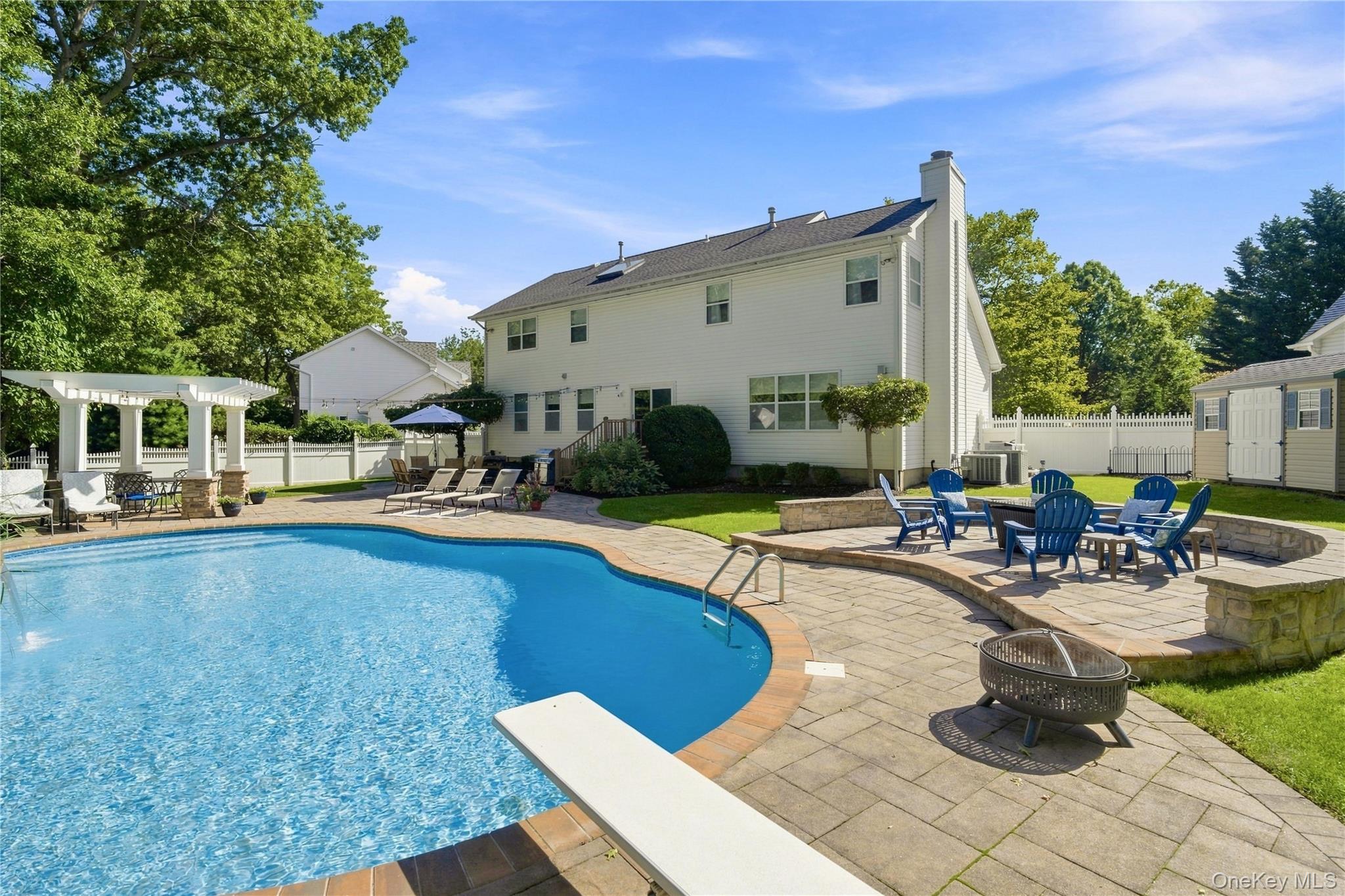 5 Aspatuck Court Property Photo 32