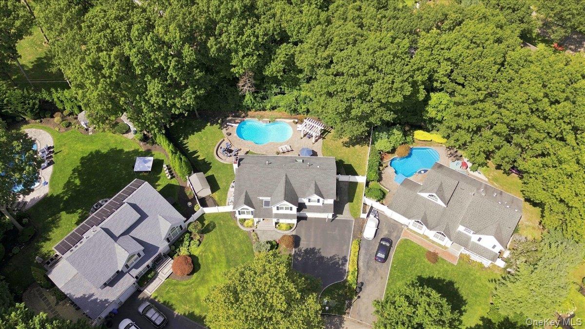 5 Aspatuck Court Property Photo 35