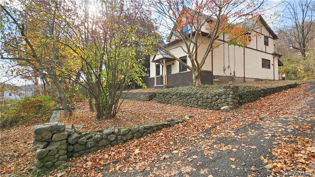 217 Orange Turnpike Property Photo 1