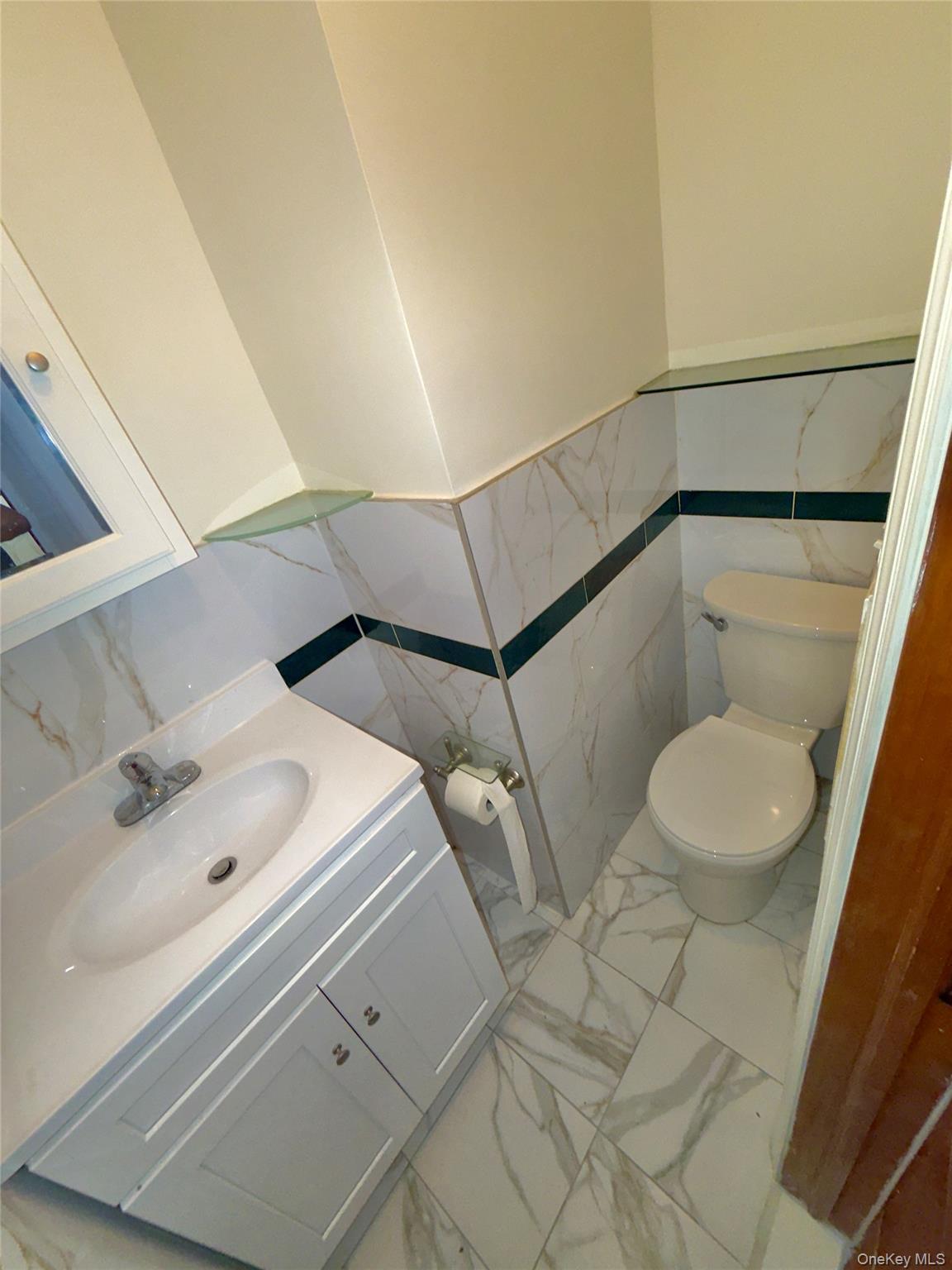 1214 E 34th Street Property Photo 13