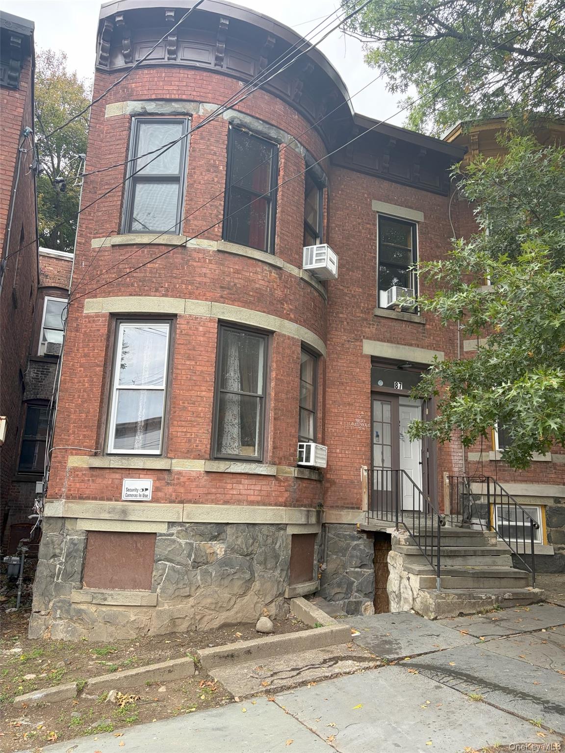 87 City Terrace Property Photo 1