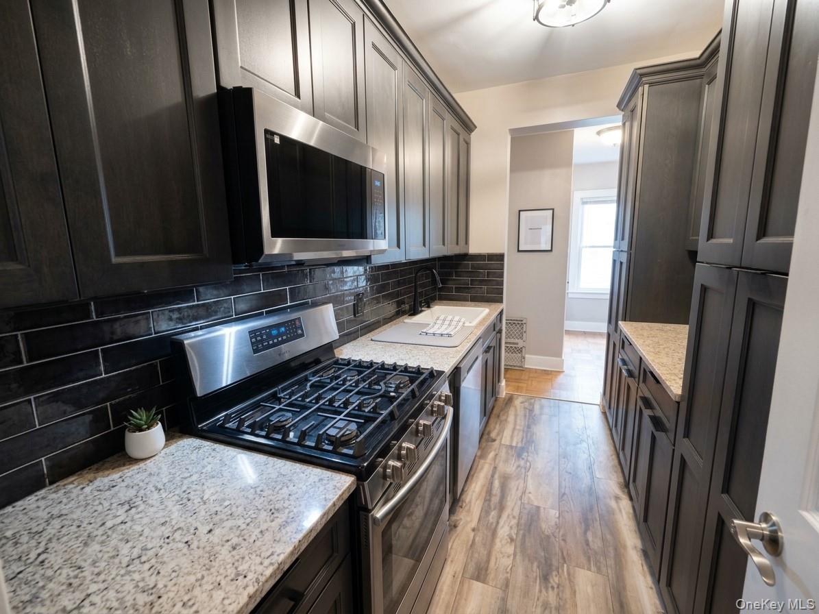 1057108 Property Photo 7