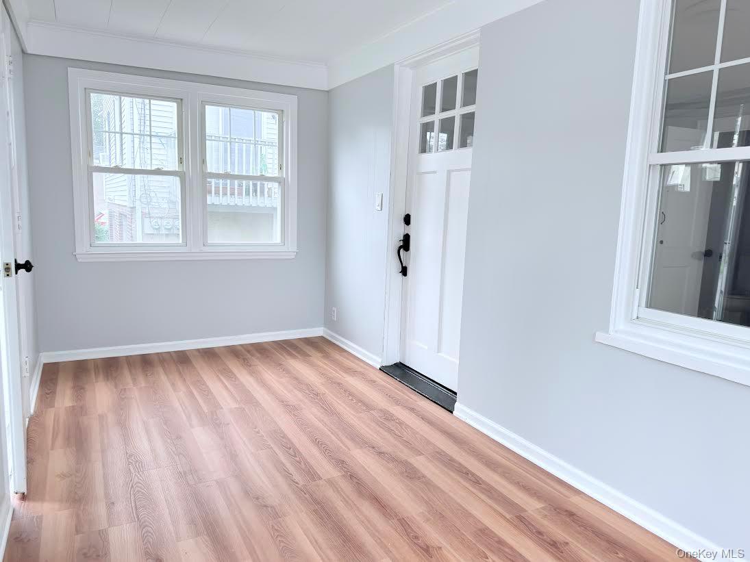 711 Hall Street Property Photo 4