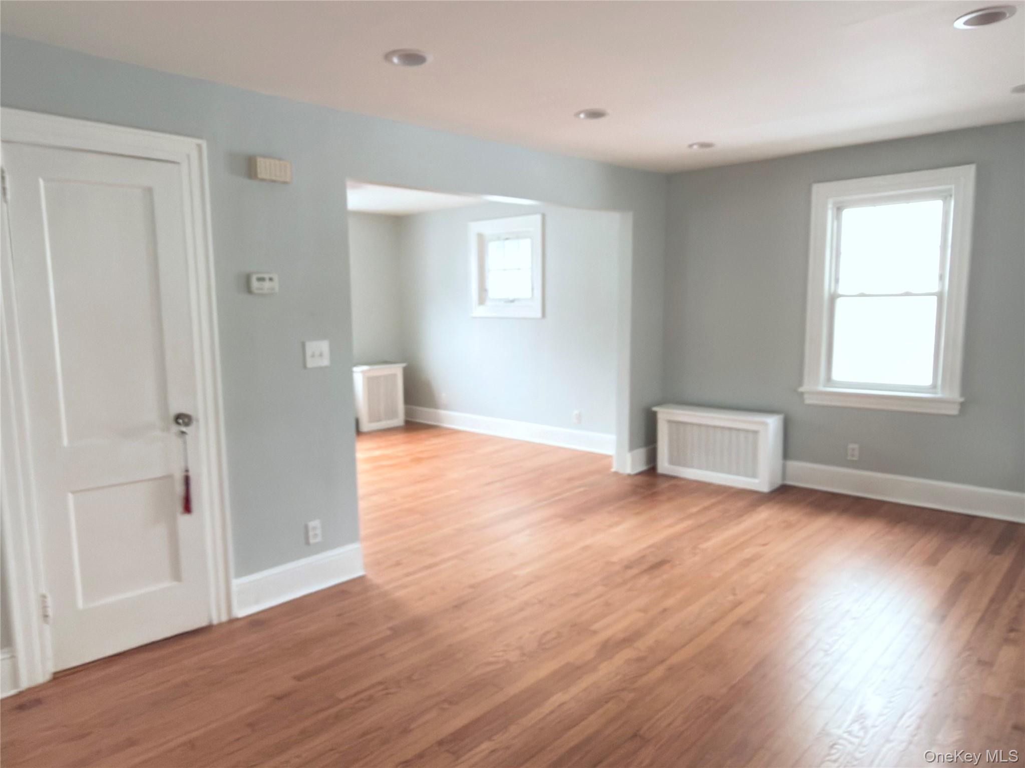 711 Hall Street Property Photo 8