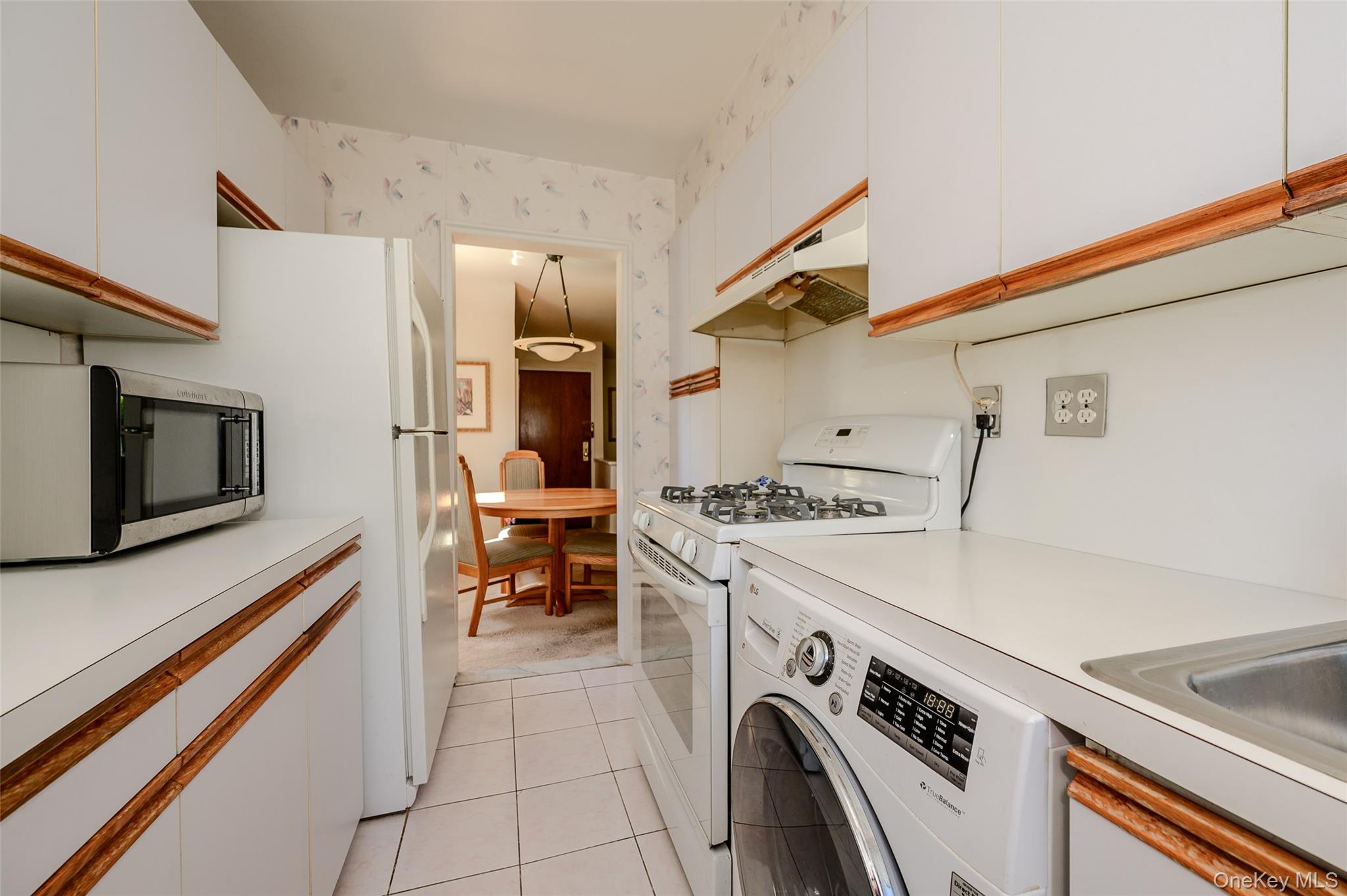18-11 212 Street 101 Property Photo 9