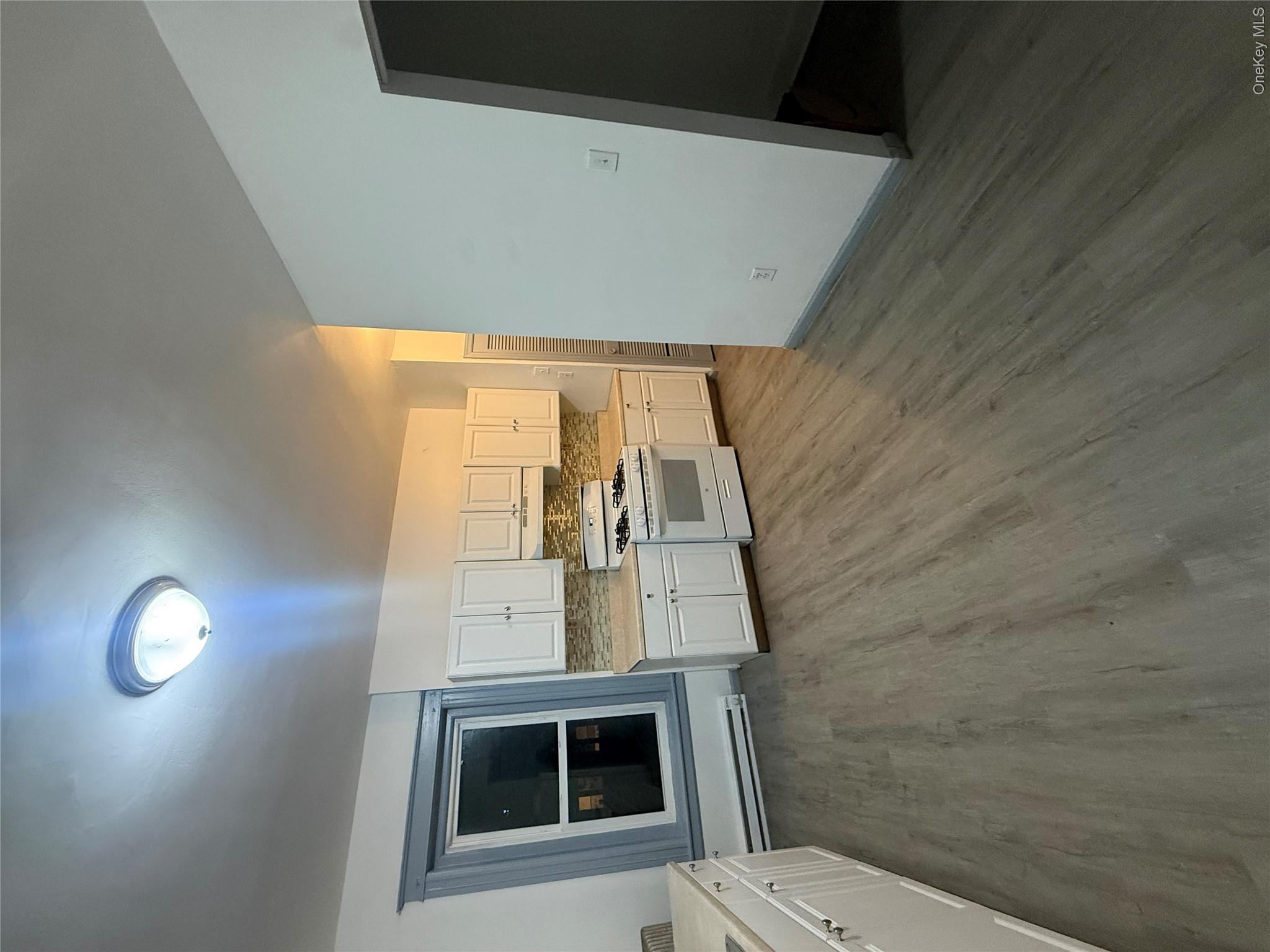 76 S Hamilton Street 4 Property Photo 9