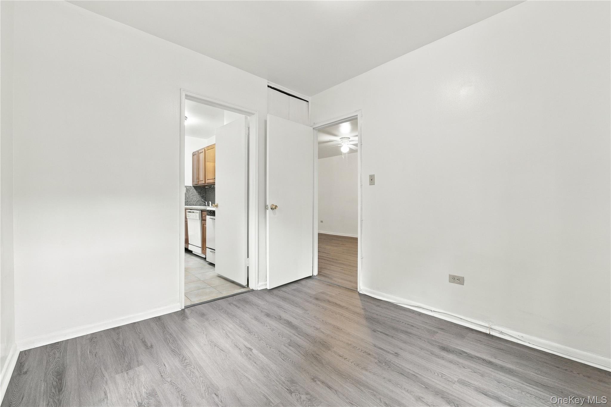 142-05 Roosevelt Avenue 206 Property Photo 16