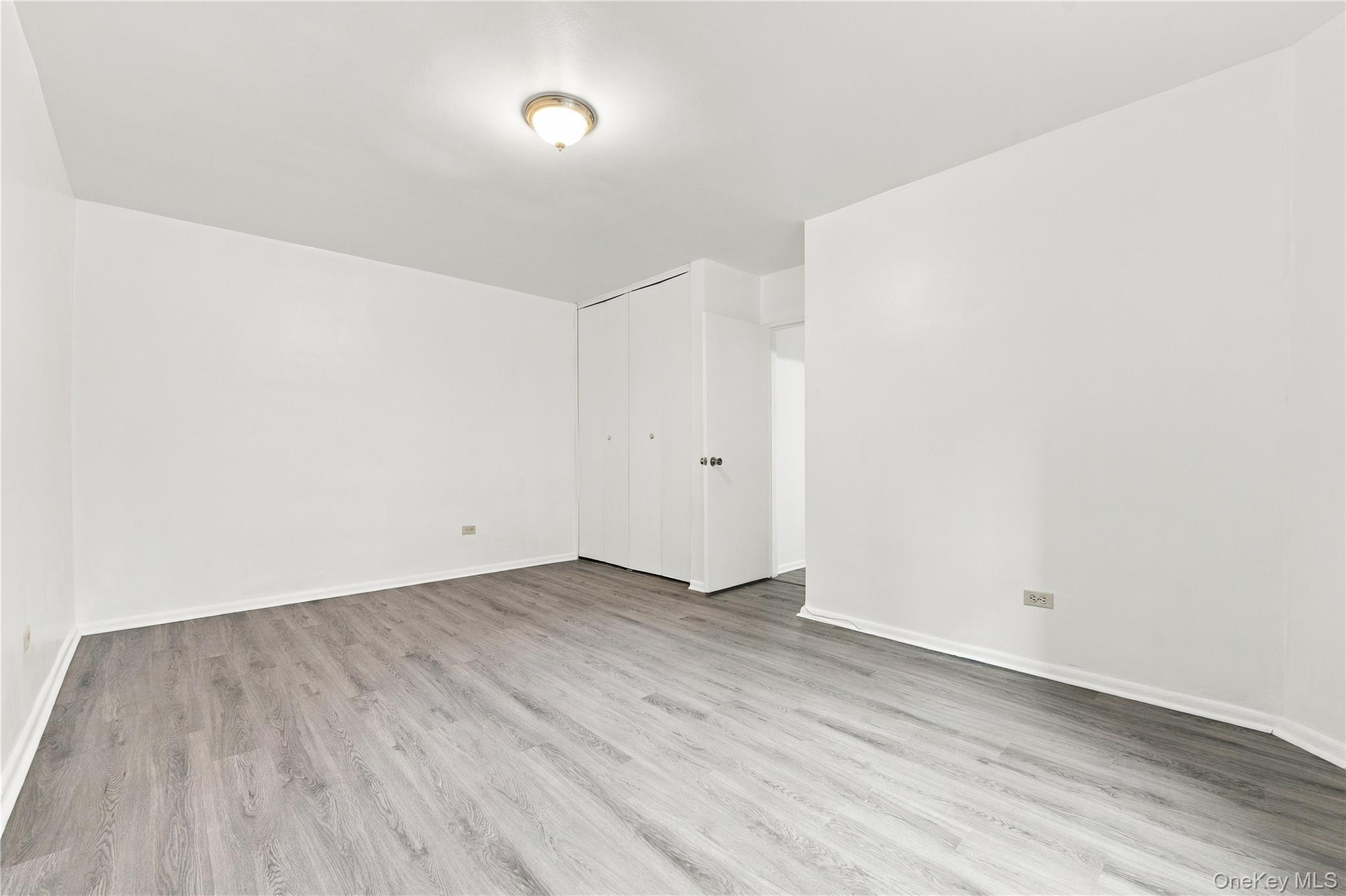 142-05 Roosevelt Avenue 206 Property Photo 23