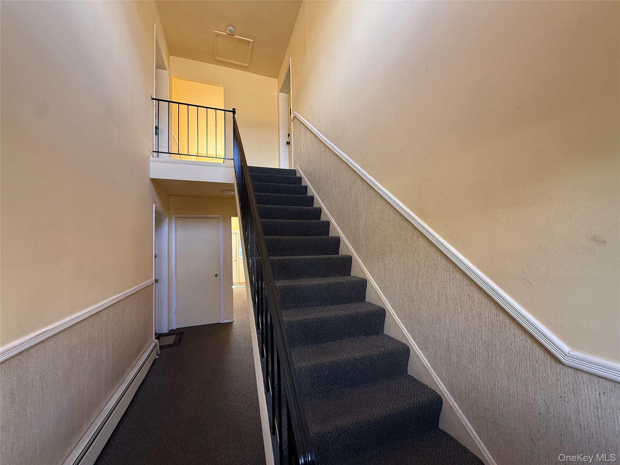 616 Cherry Hill Drive Property Photo 2