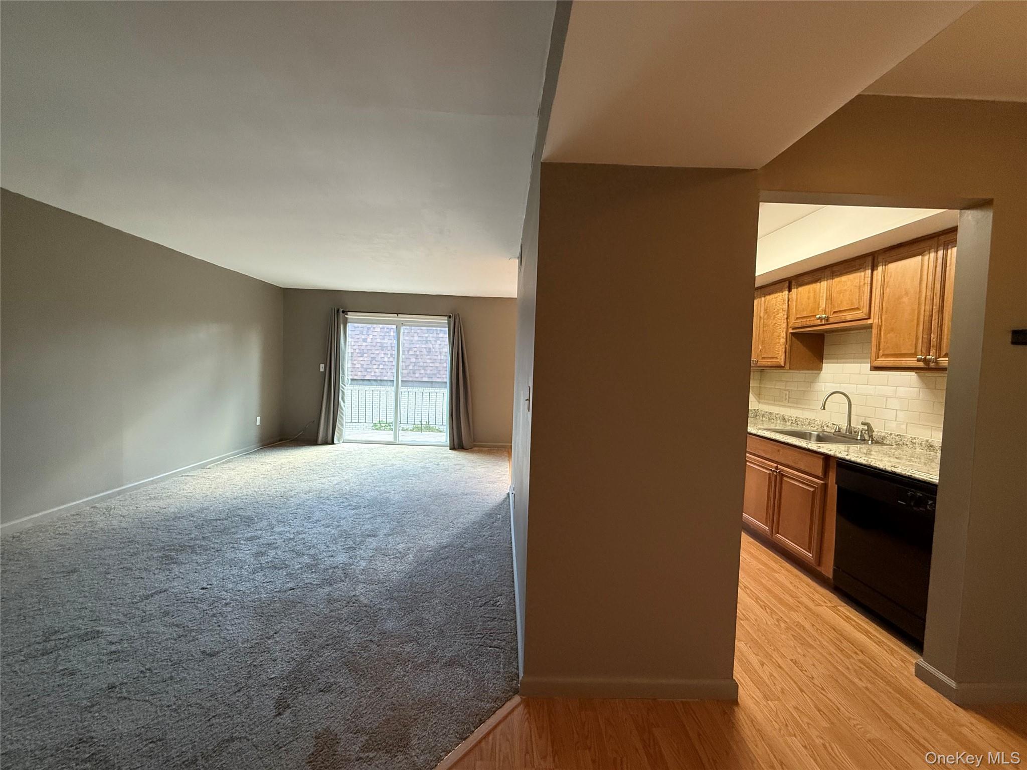 616 Cherry Hill Drive Property Photo 8