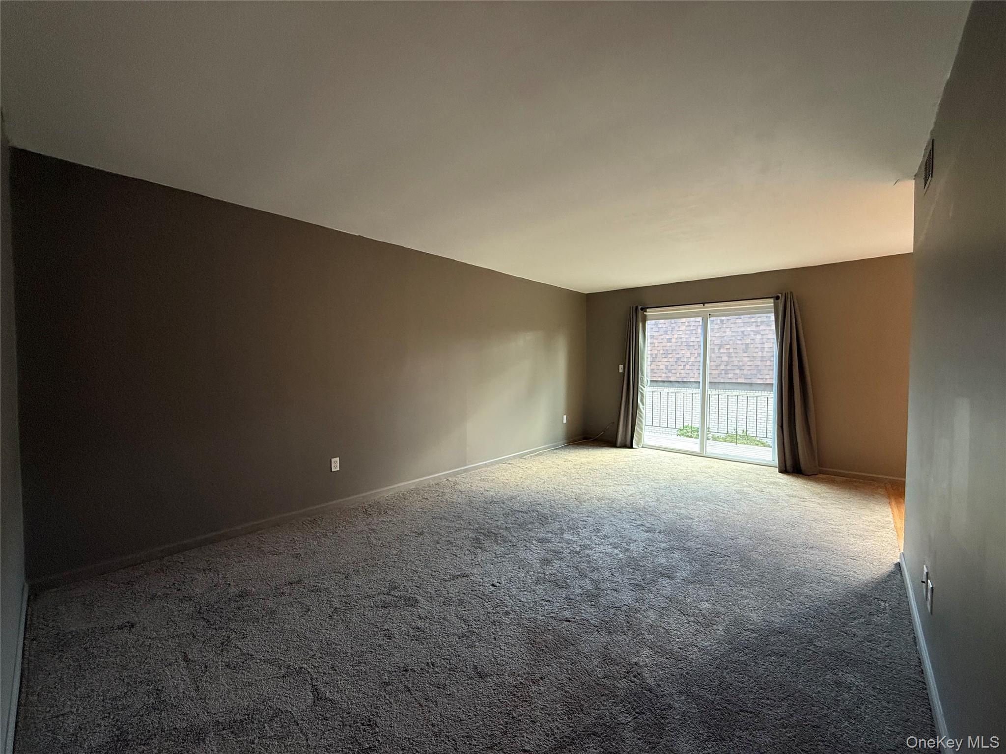 616 Cherry Hill Drive Property Photo 9