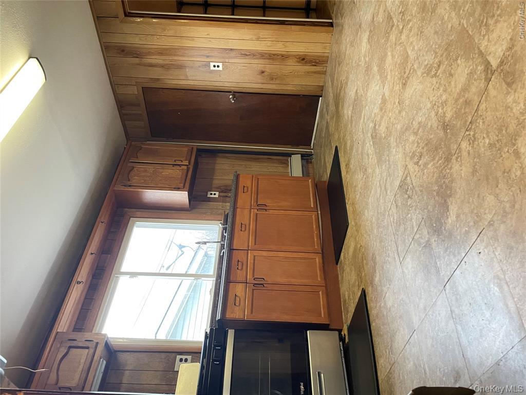 339 W Main Street Property Photo 2