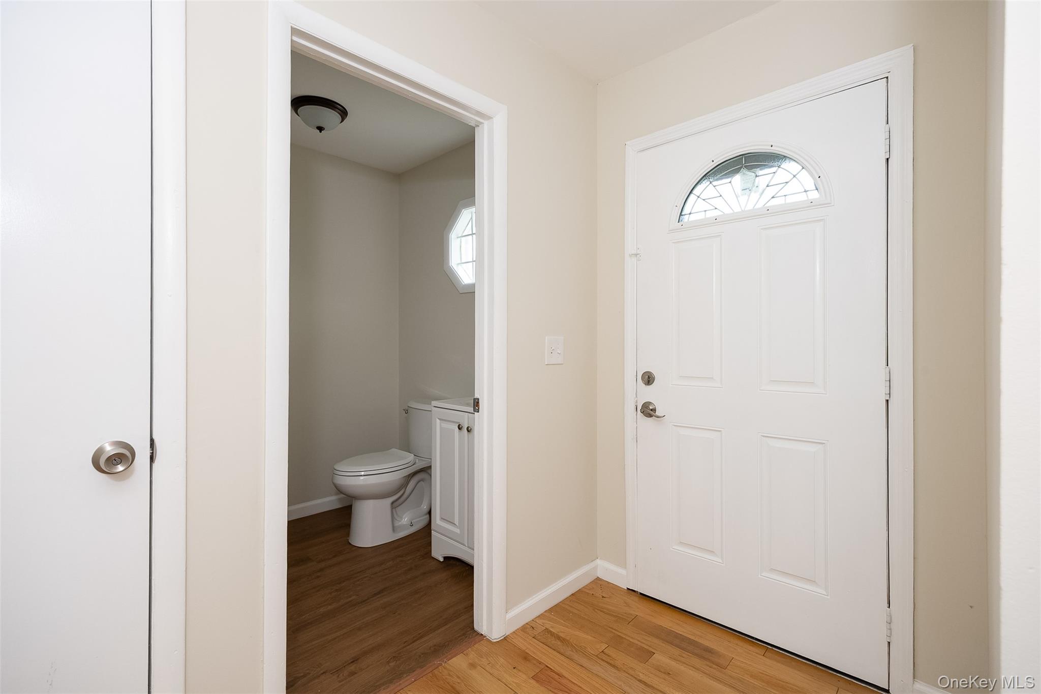502 Harbor View Court Property Photo 3