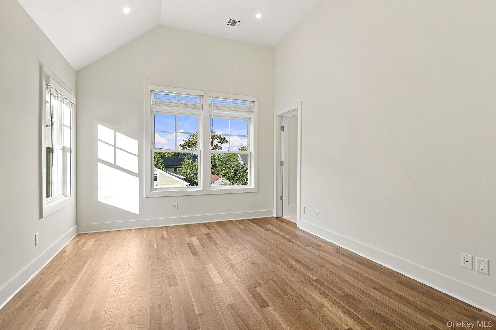 72 Orchard Avenue Property Photo 23