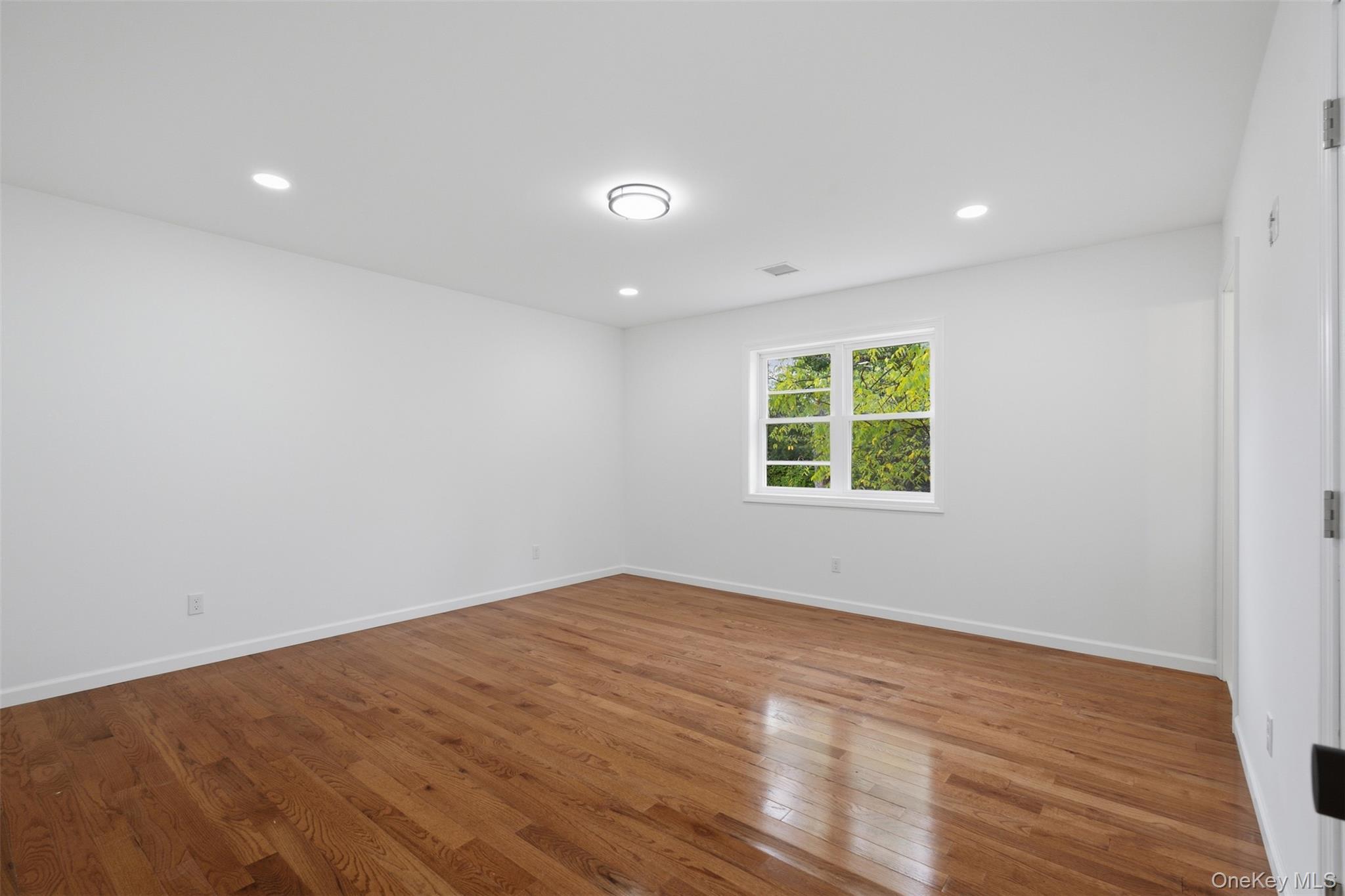 54 Cedar Lane Property Photo 12