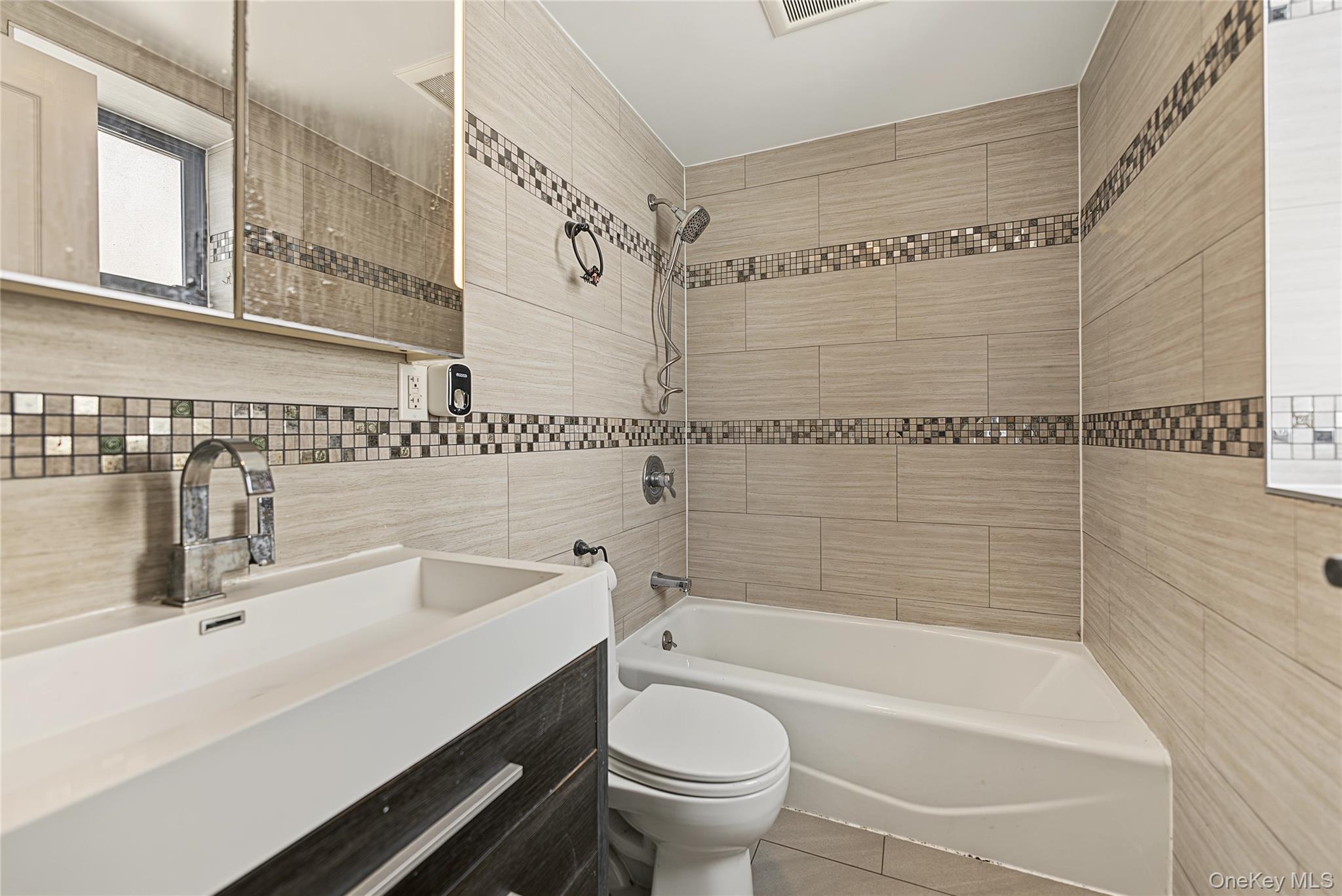 41-39 149th St 3f Property Photo 11