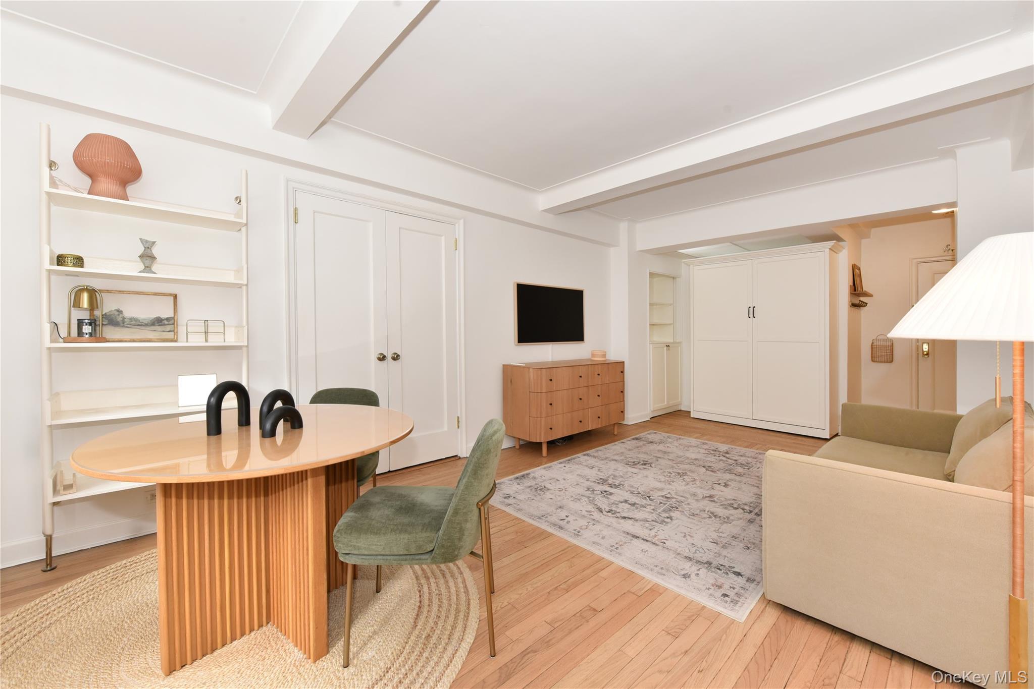 10 Park Avenue 4b Property Photo 2