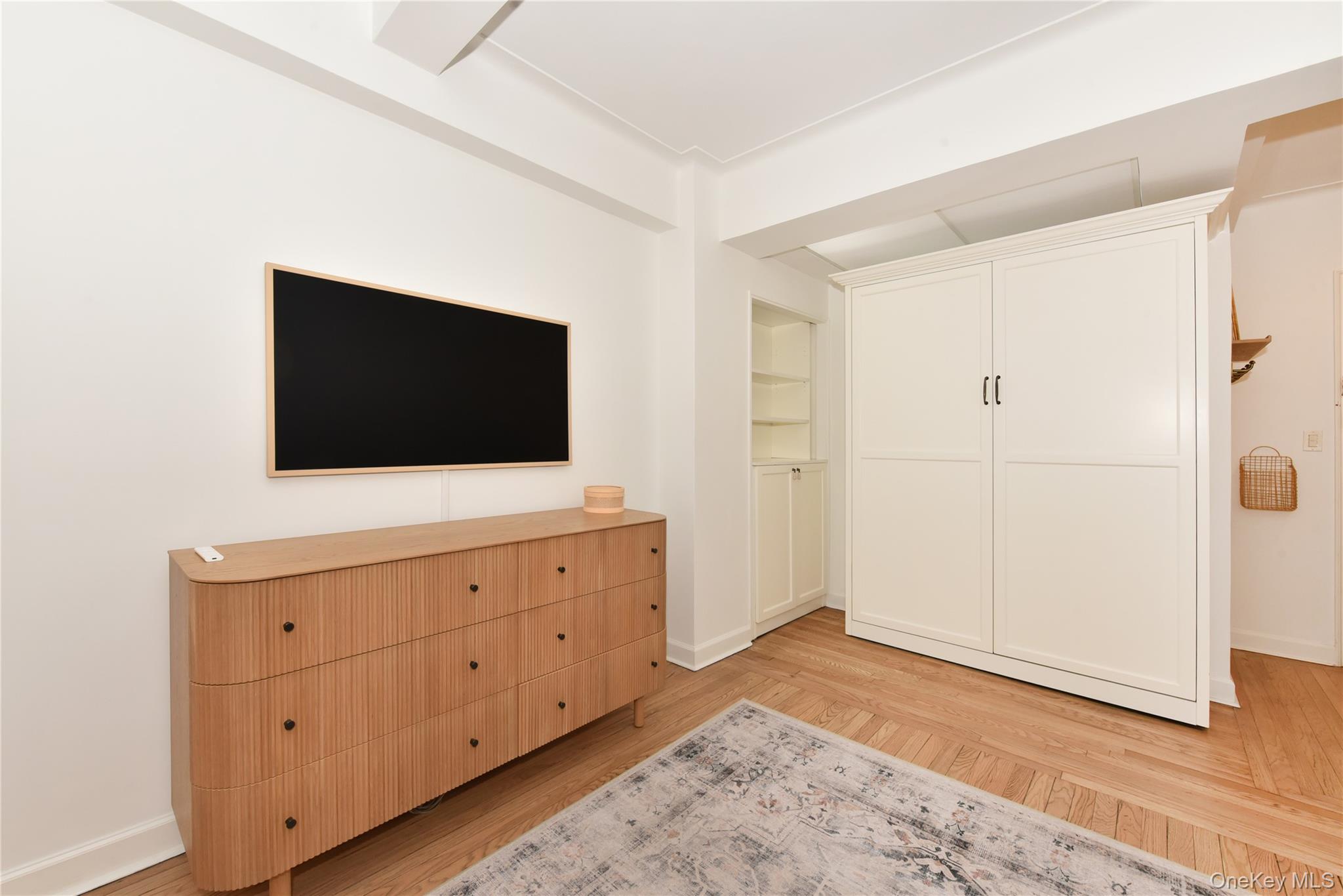 10 Park Avenue 4b Property Photo 4