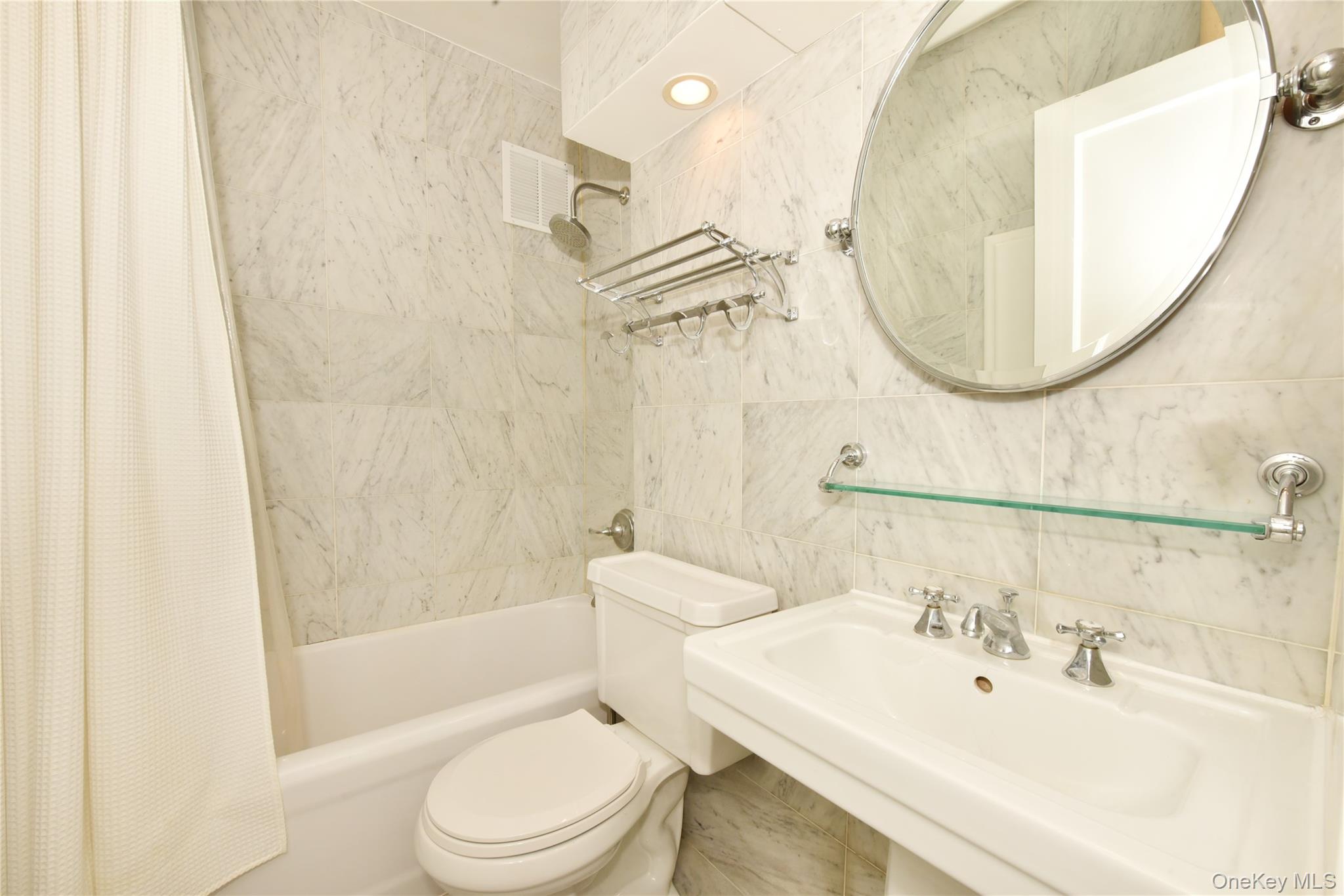 10 Park Avenue 4b Property Photo 13