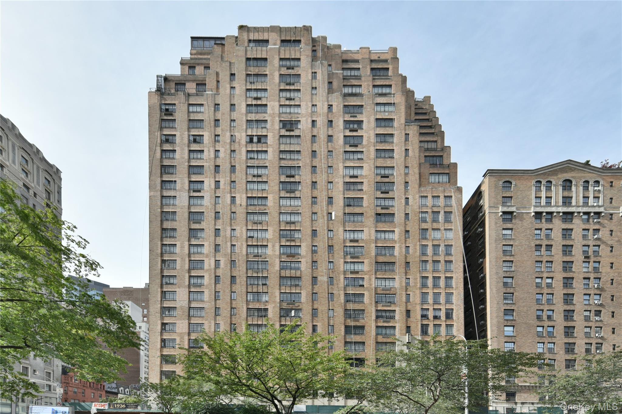 10 Park Avenue 4b Property Photo 15