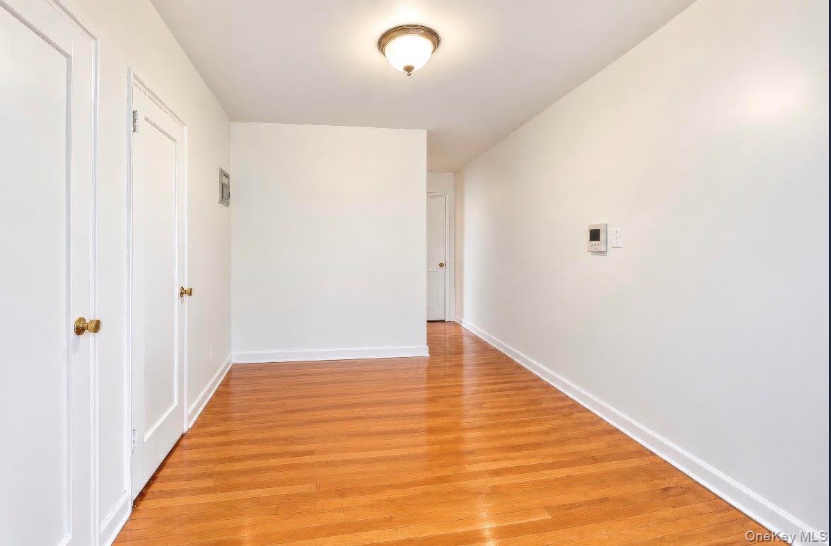 5635 Netherland Avenue 2c Property Photo 4
