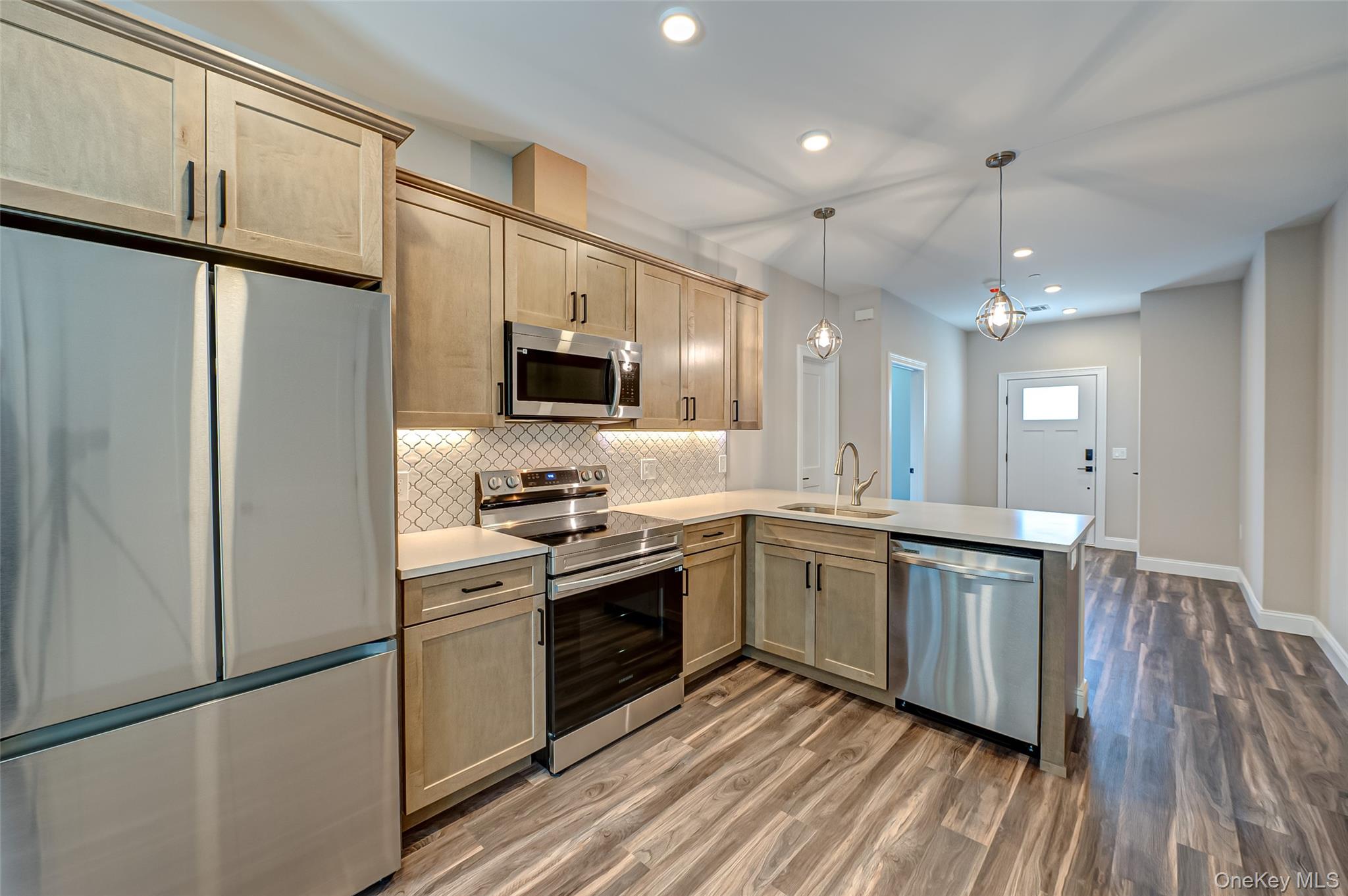 1 Conklin Street 105 Property Photo 8