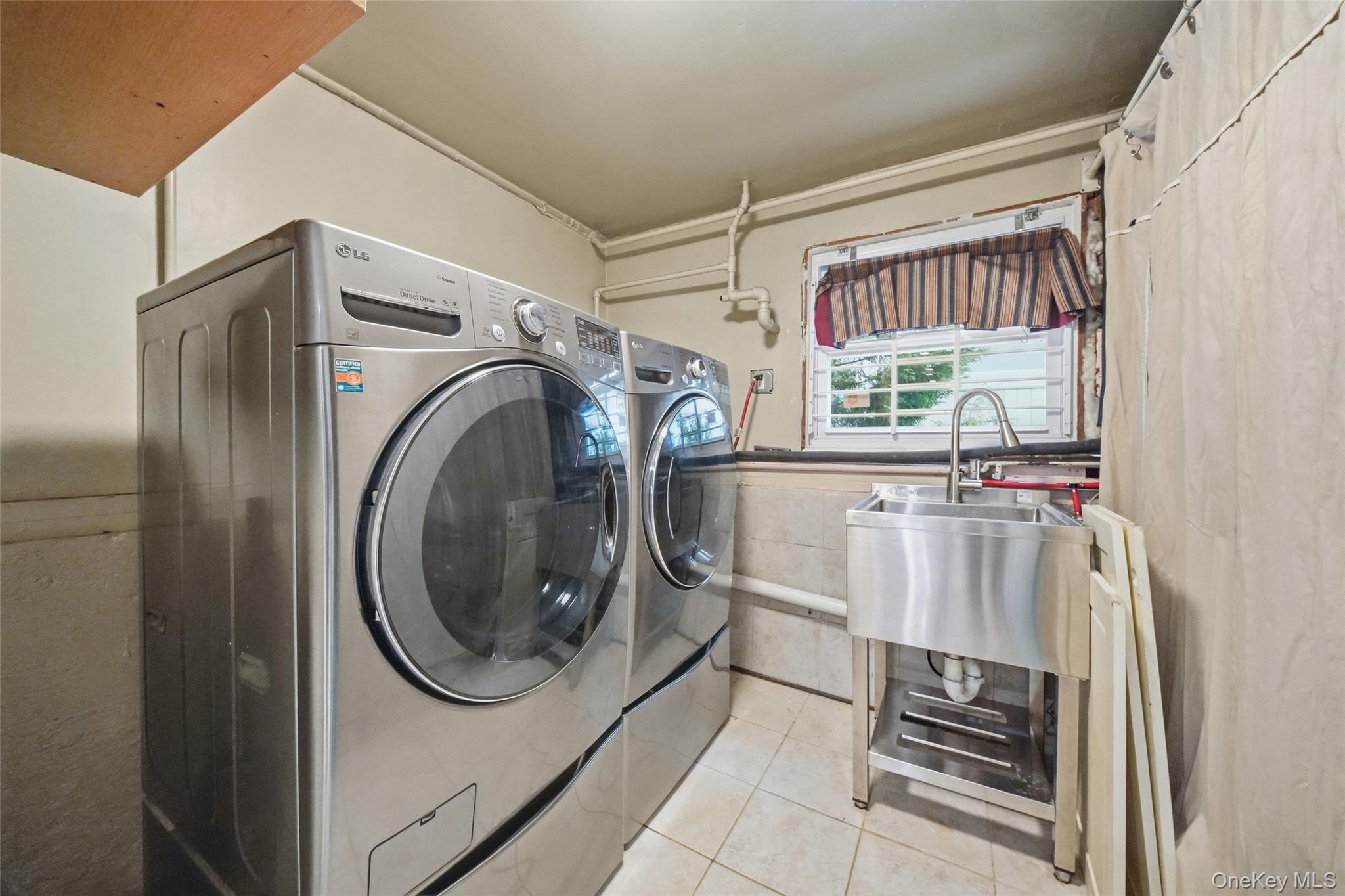 61 1st Avenue Property Photo 23