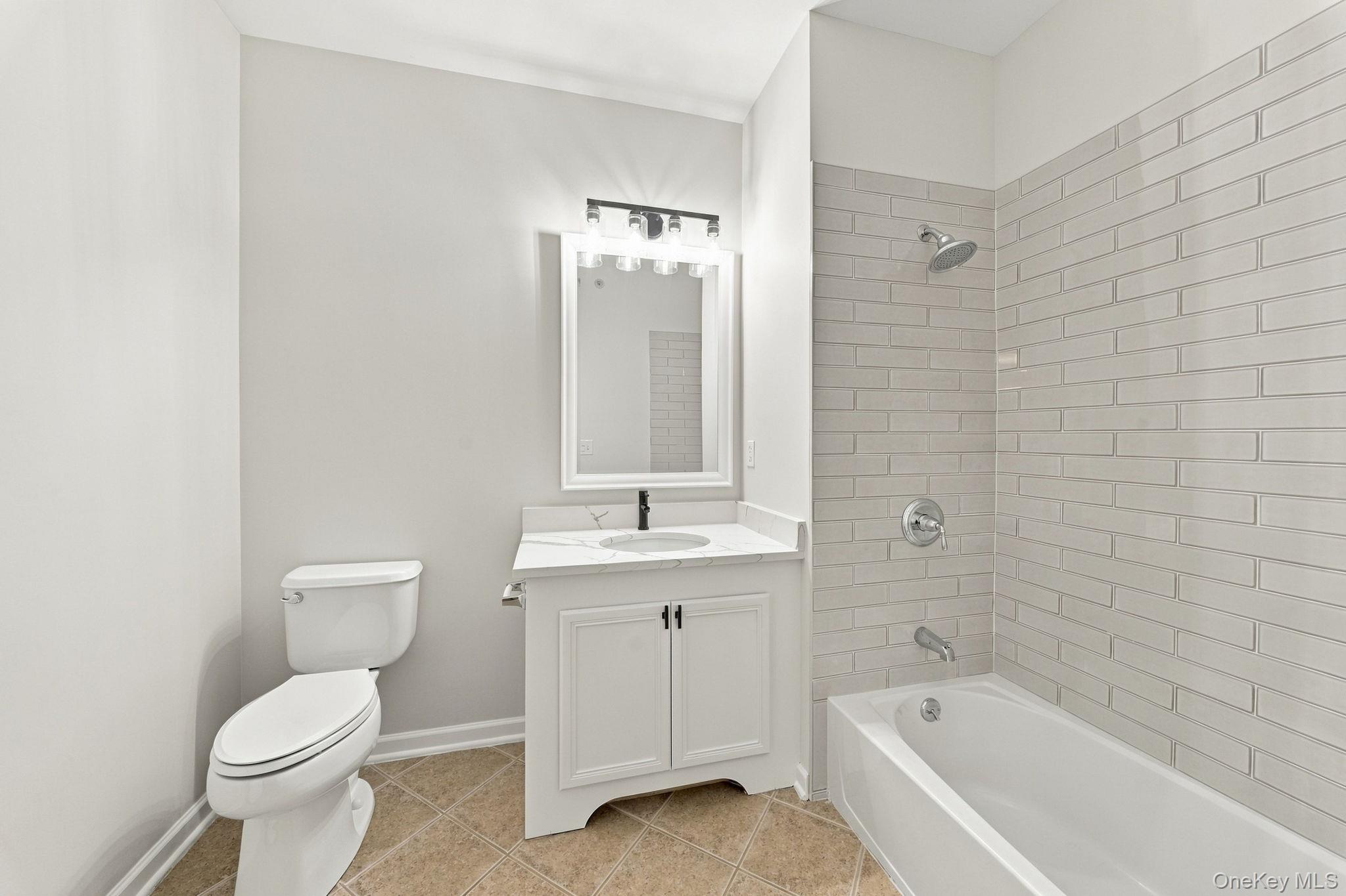 917 Saratoga Lane Property Photo 8