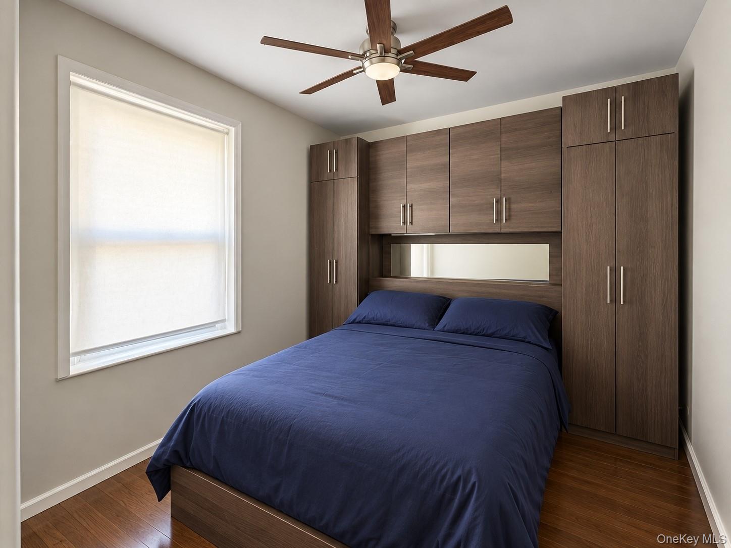 21-68 35 Street 3b Property Photo 5