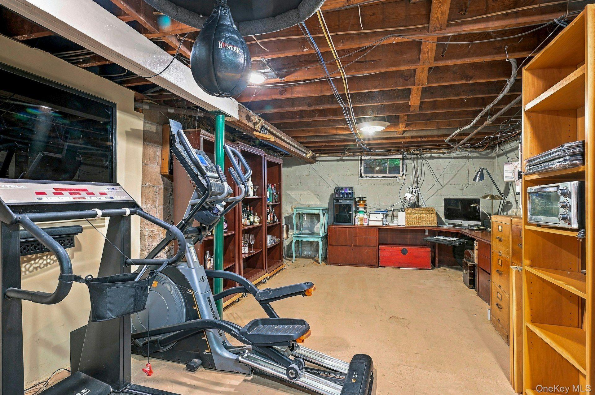 24 Avenue B Property Photo 36