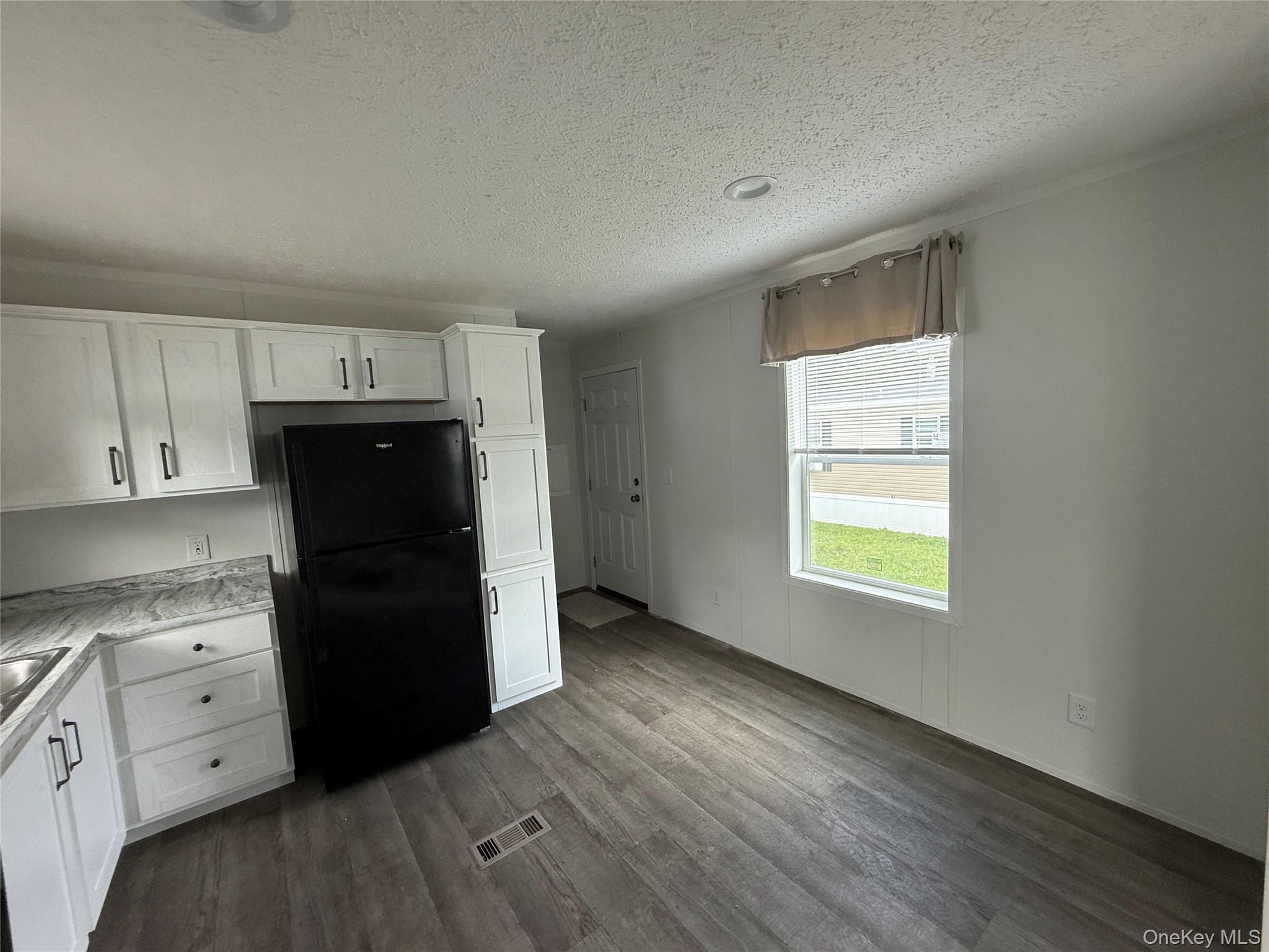 62 Peebles Lane Property Photo 6