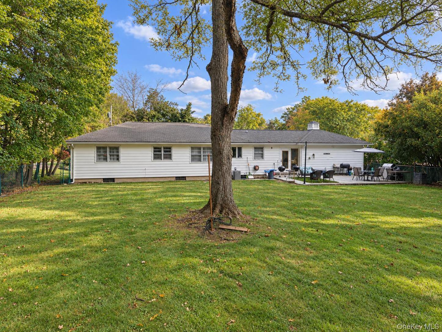 15 Randall Heights Property Photo 40