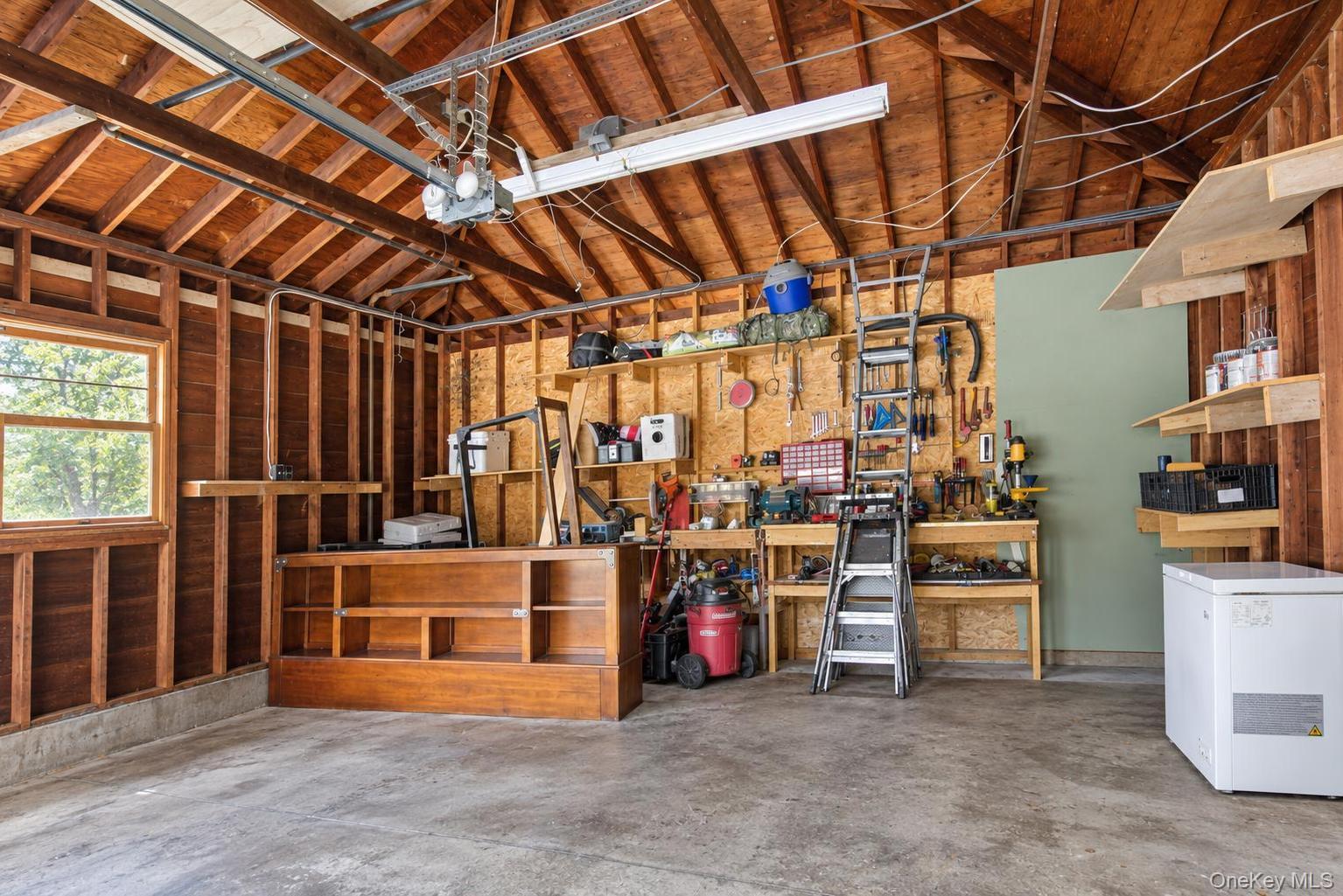 15 Randall Heights Property Photo 46