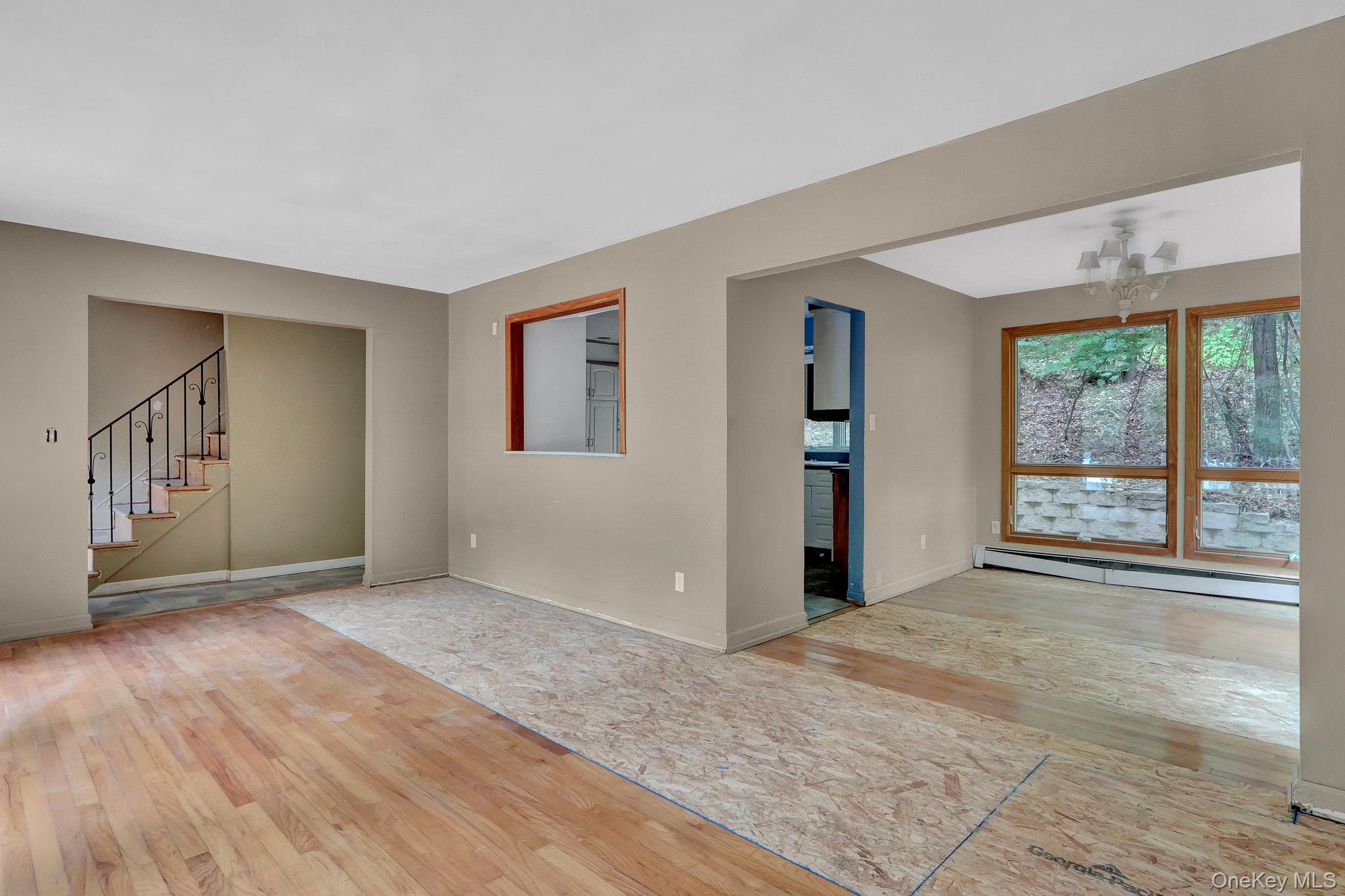 56 E Bartlett Road Property Photo 5