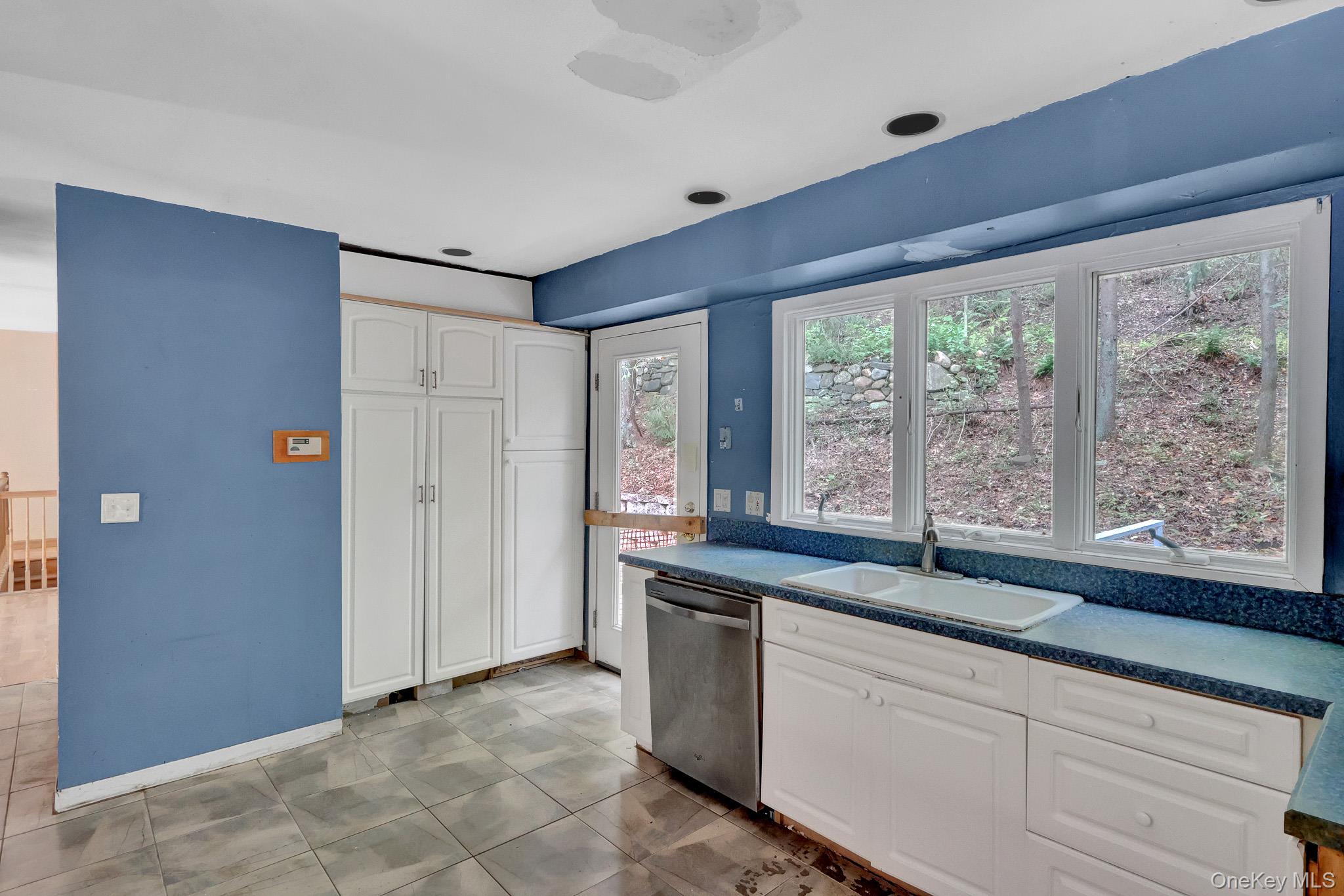 56 E Bartlett Road Property Photo 9
