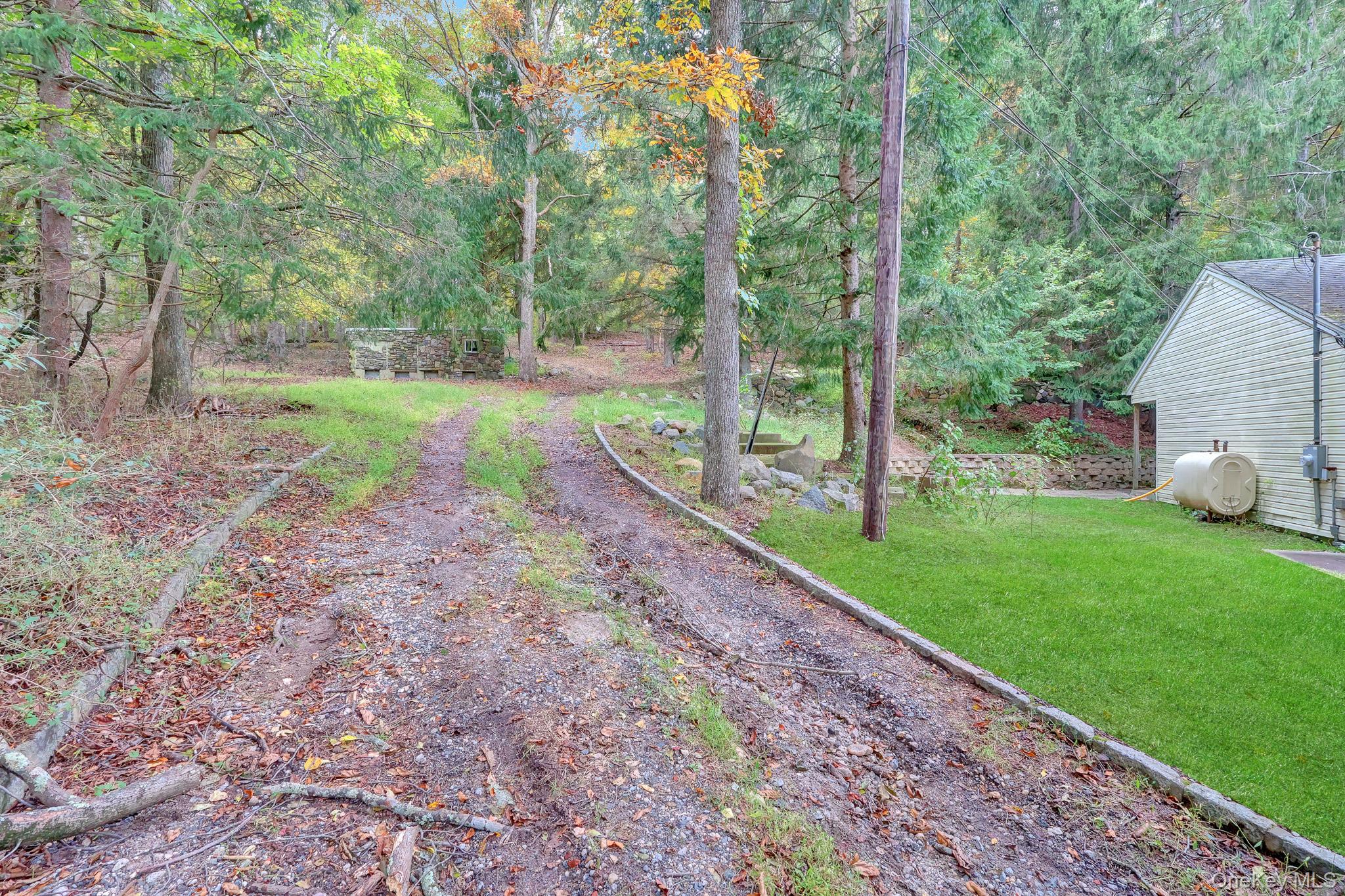 56 E Bartlett Road Property Photo 25