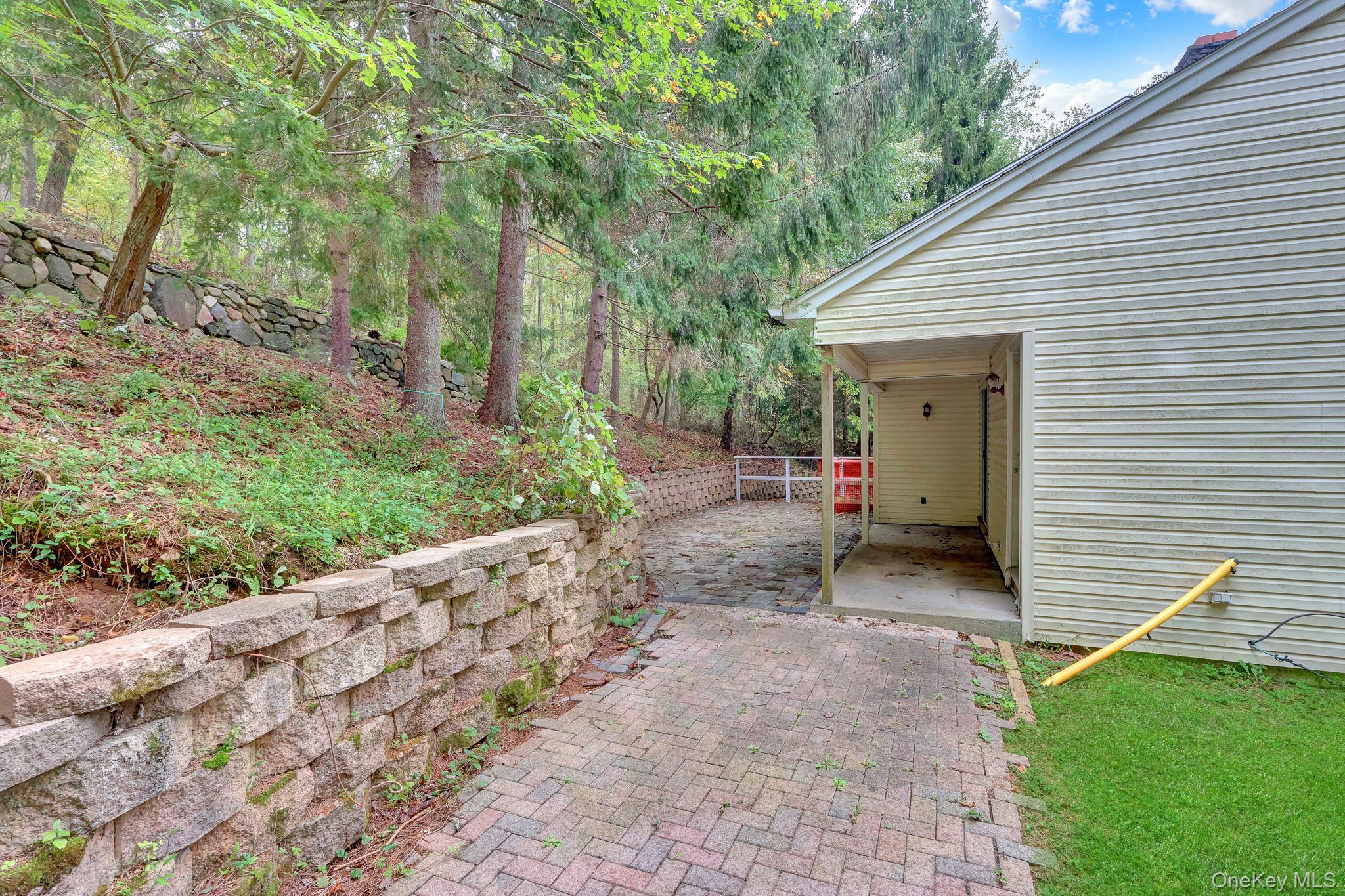 56 E Bartlett Road Property Photo 27