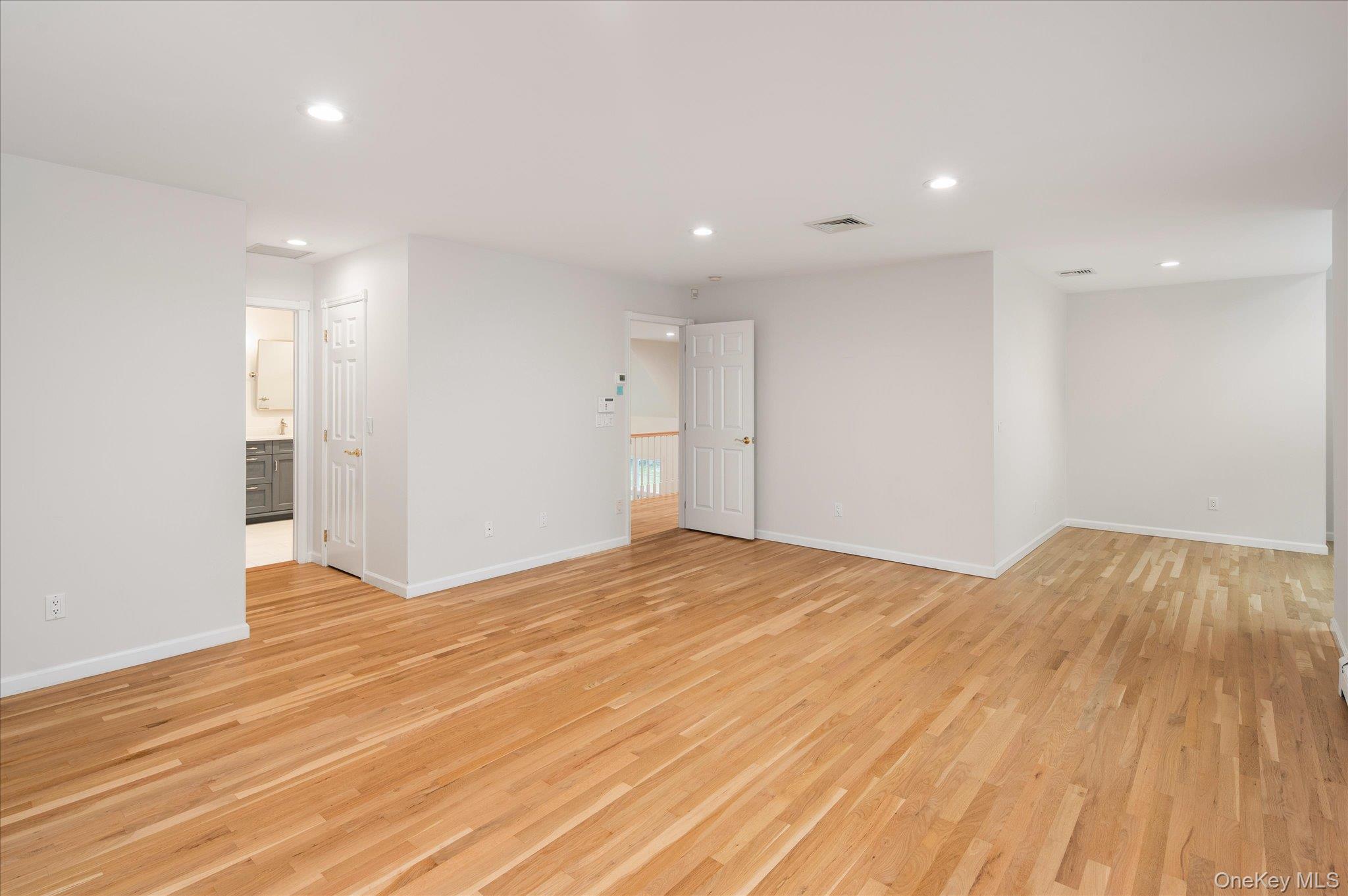 56 Londonderry Lane Property Photo 28