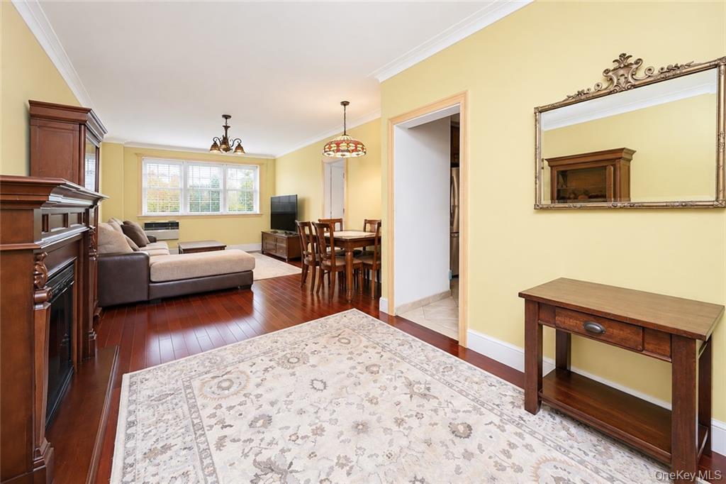 1625 Emmons Avenue Dd Property Photo 3