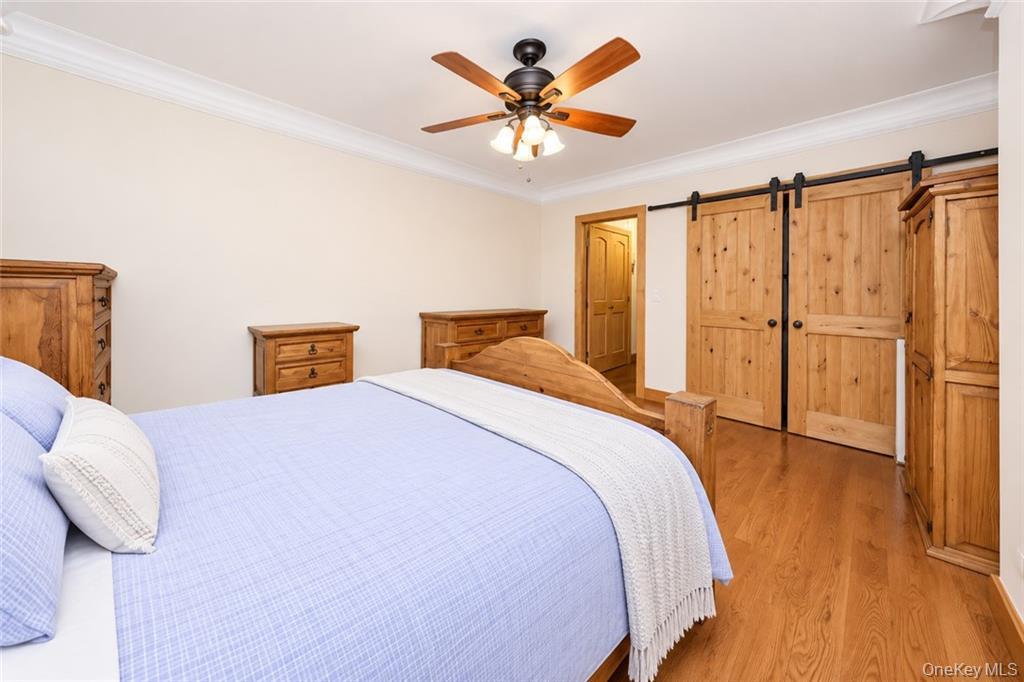 1625 Emmons Avenue Dd Property Photo 10