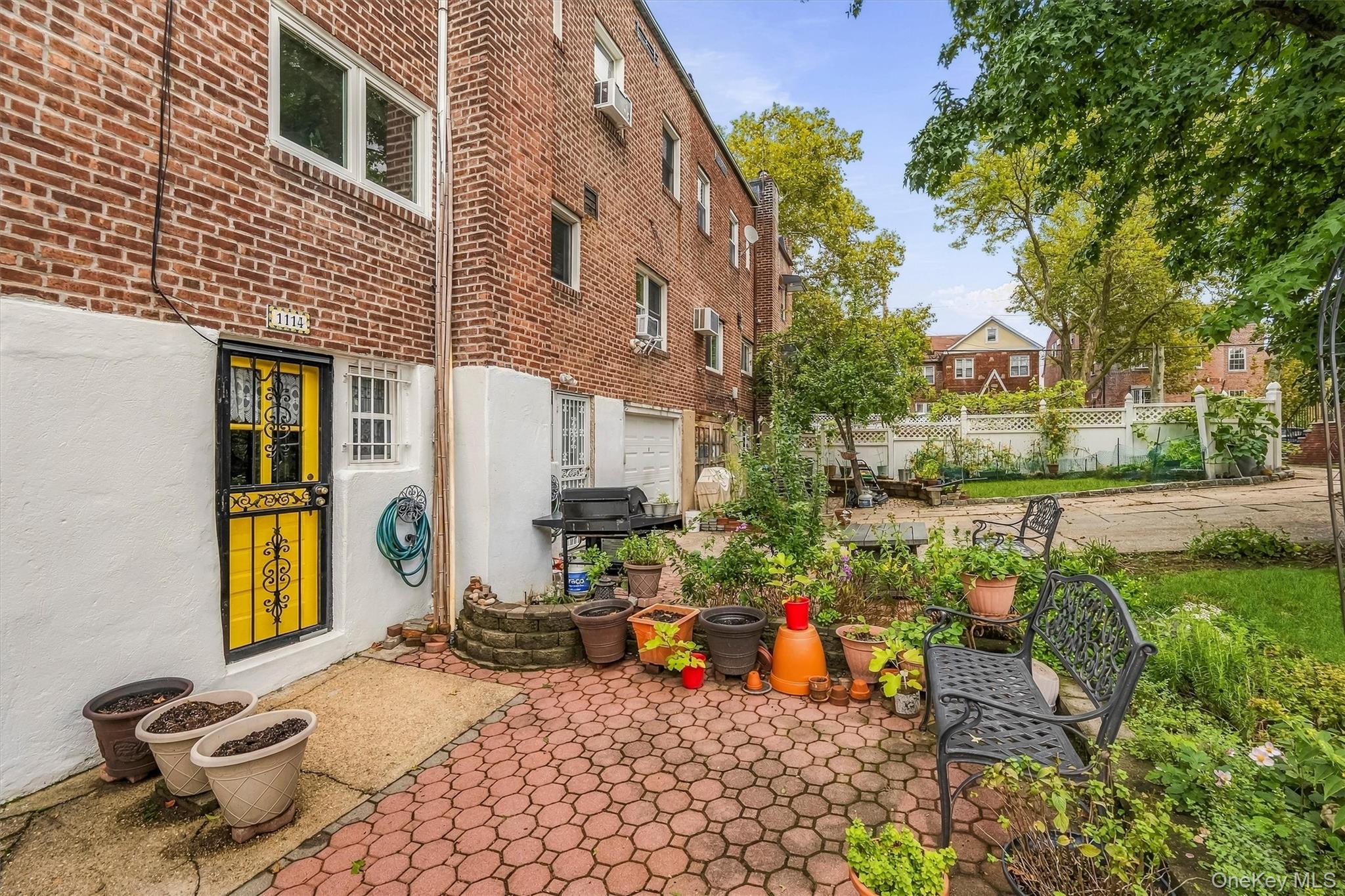 1114 Mace Avenue Property Photo 32