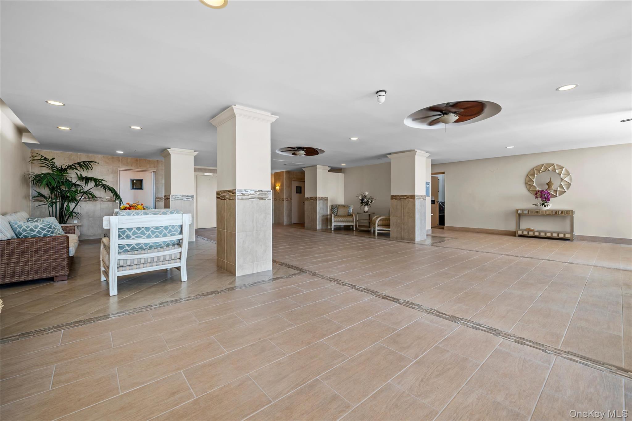 1 E Broadway 7o Property Photo 4