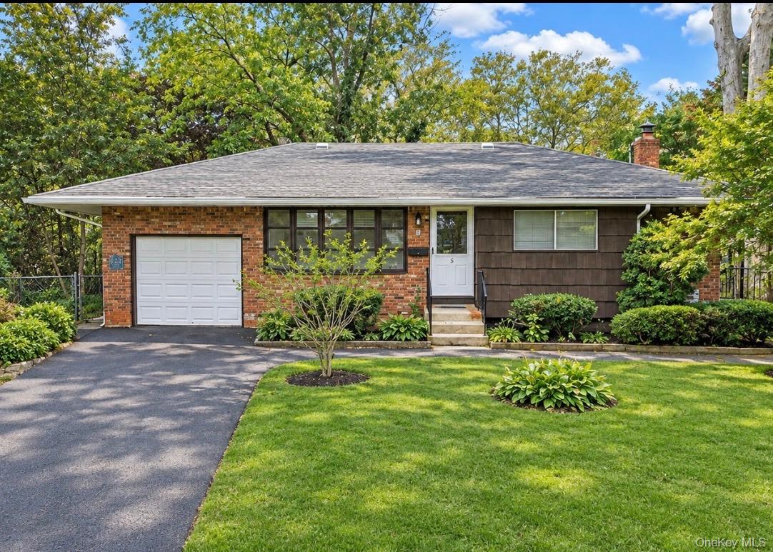 5 Pebble Lane Property Photo 1