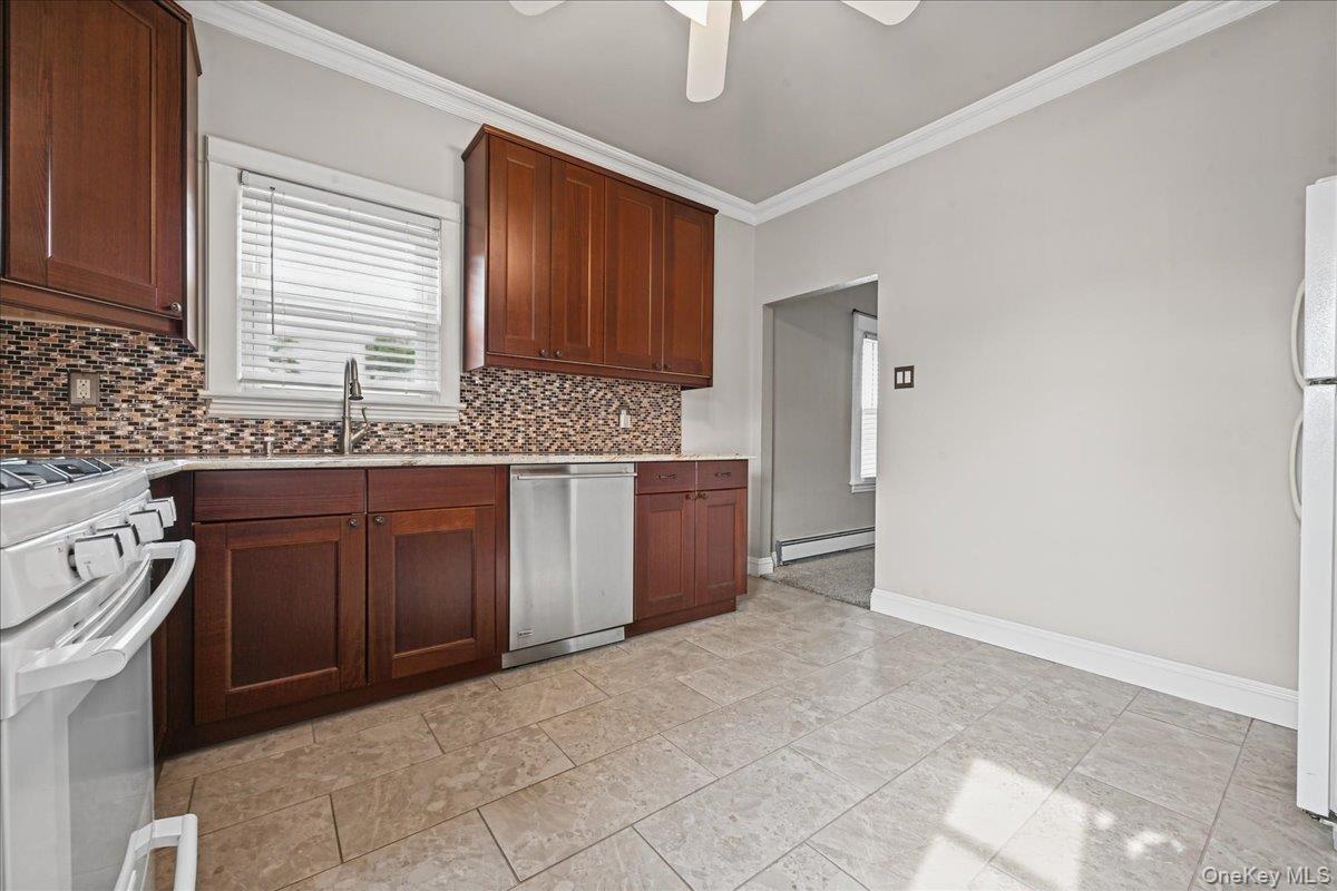 635 S 6th Street Property Photo 13