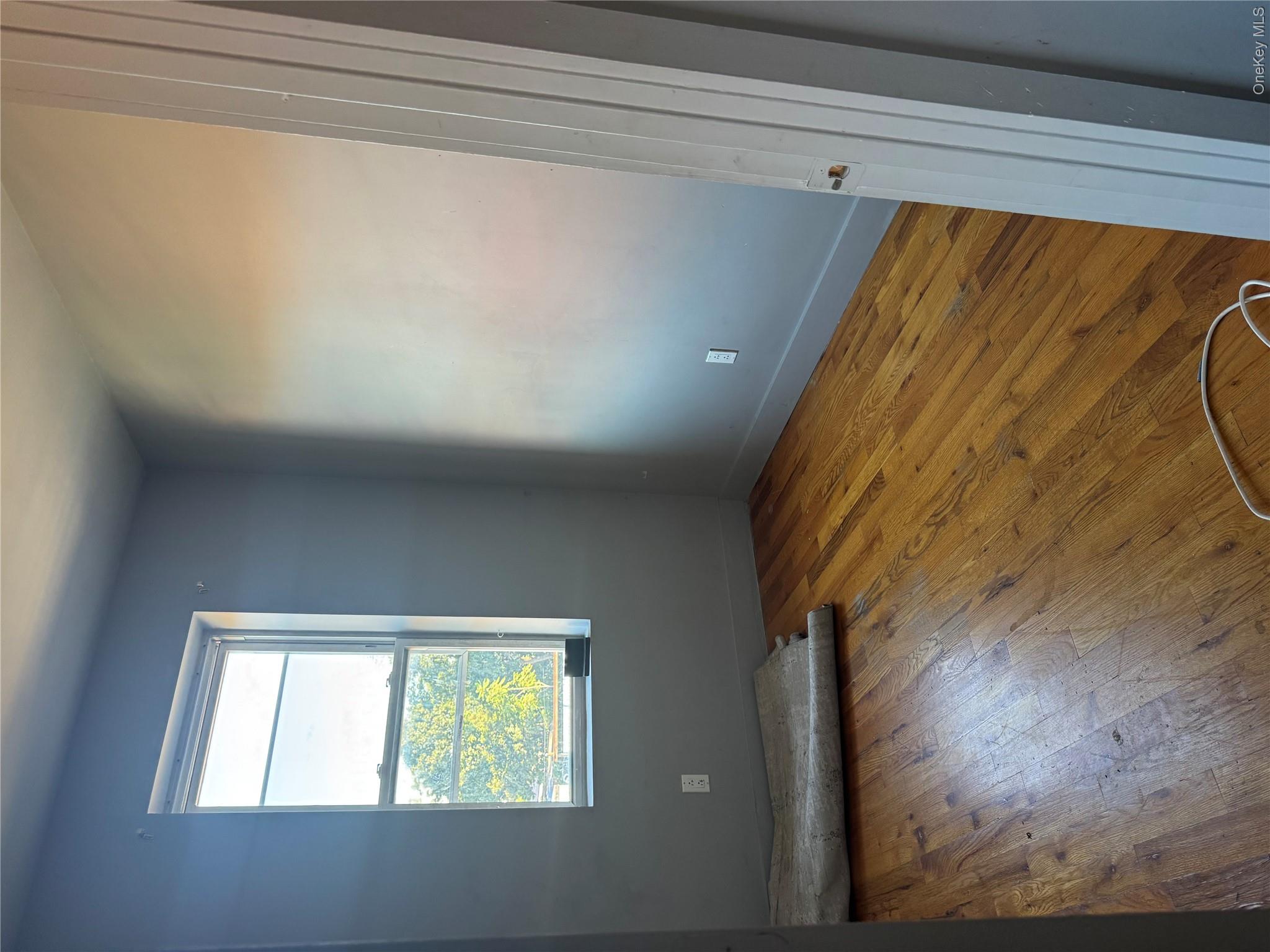 9602 Northern Blvd Property Photo 4
