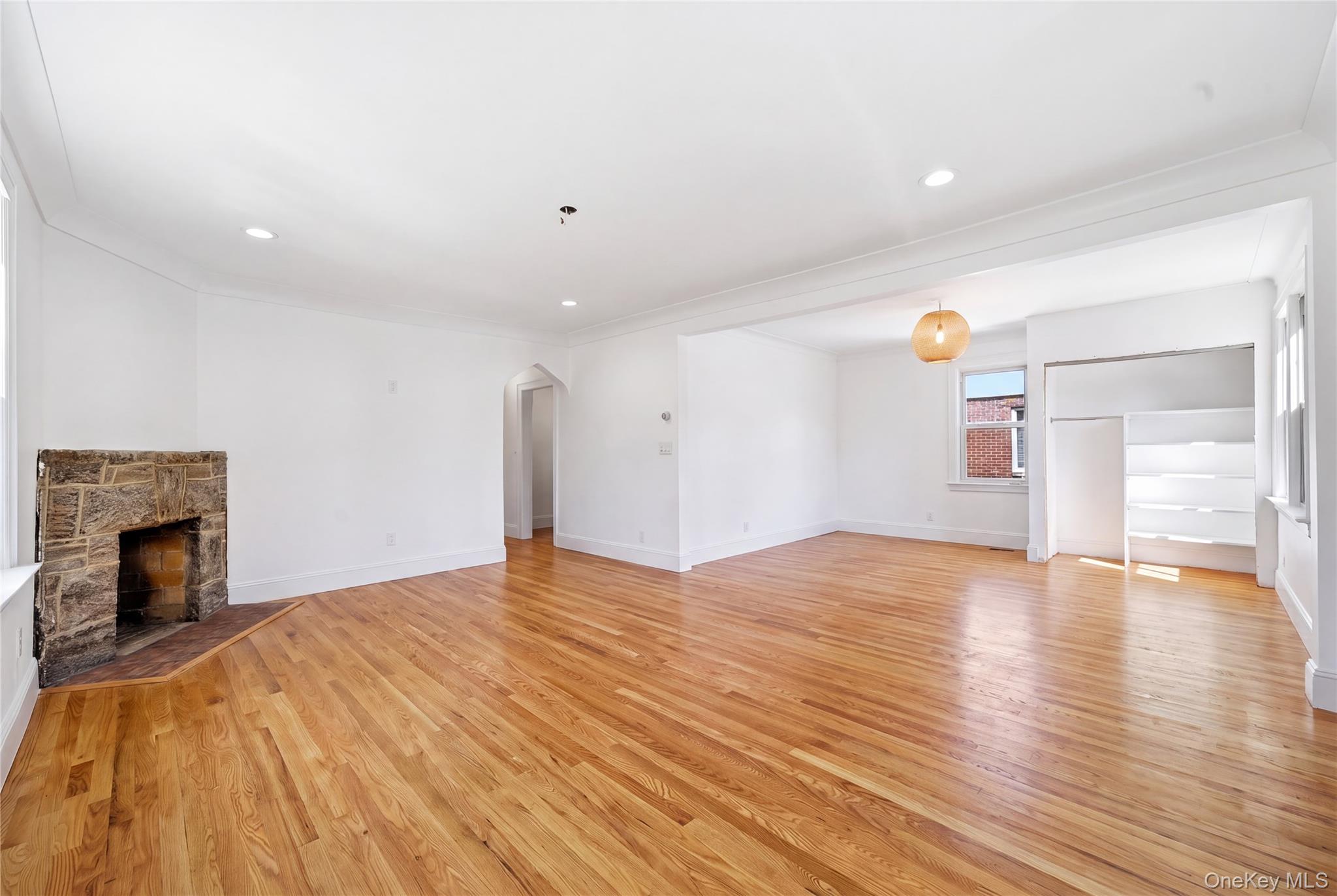 48 Central Boulevard Property Photo 6